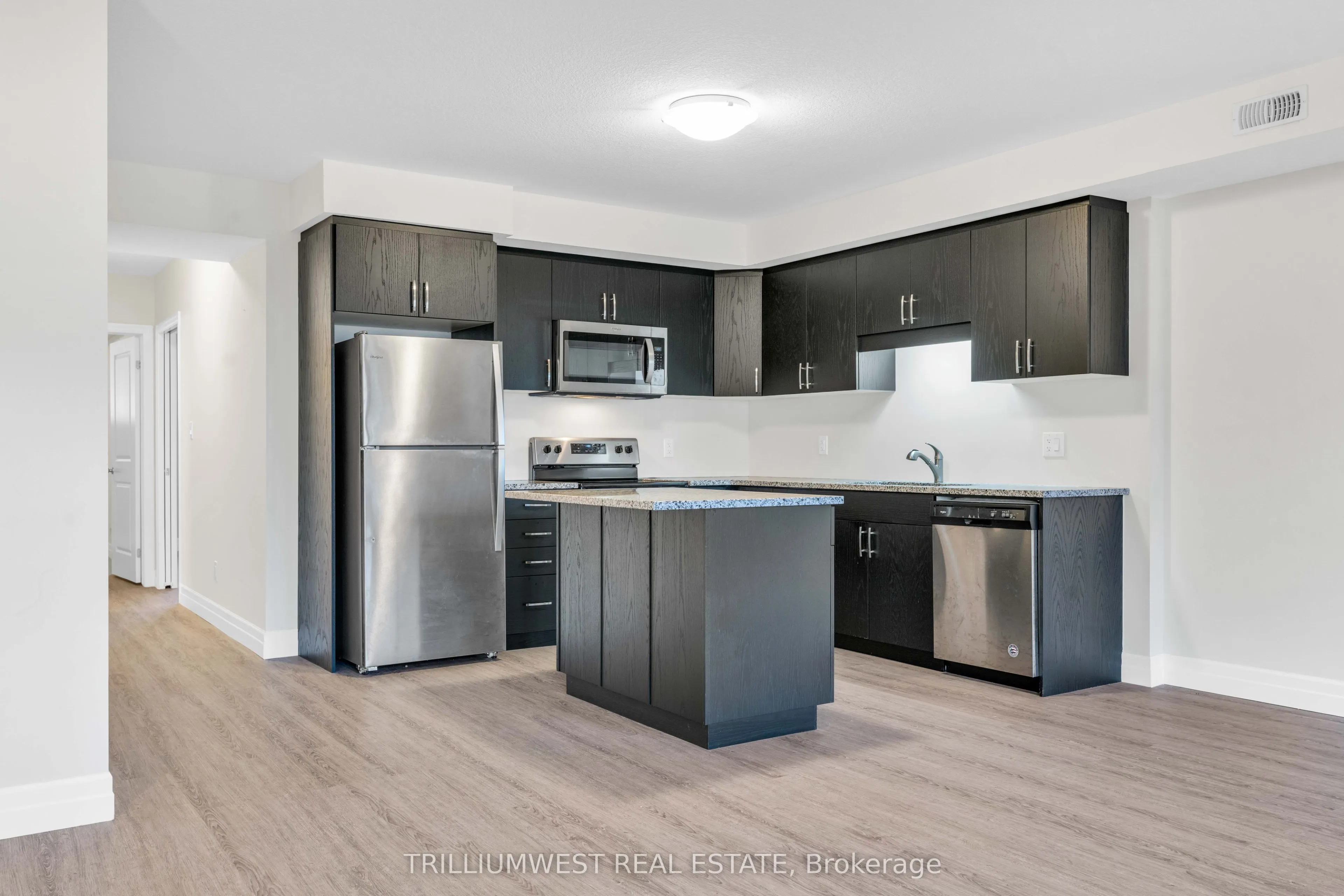 168 Rochefort Street, #F