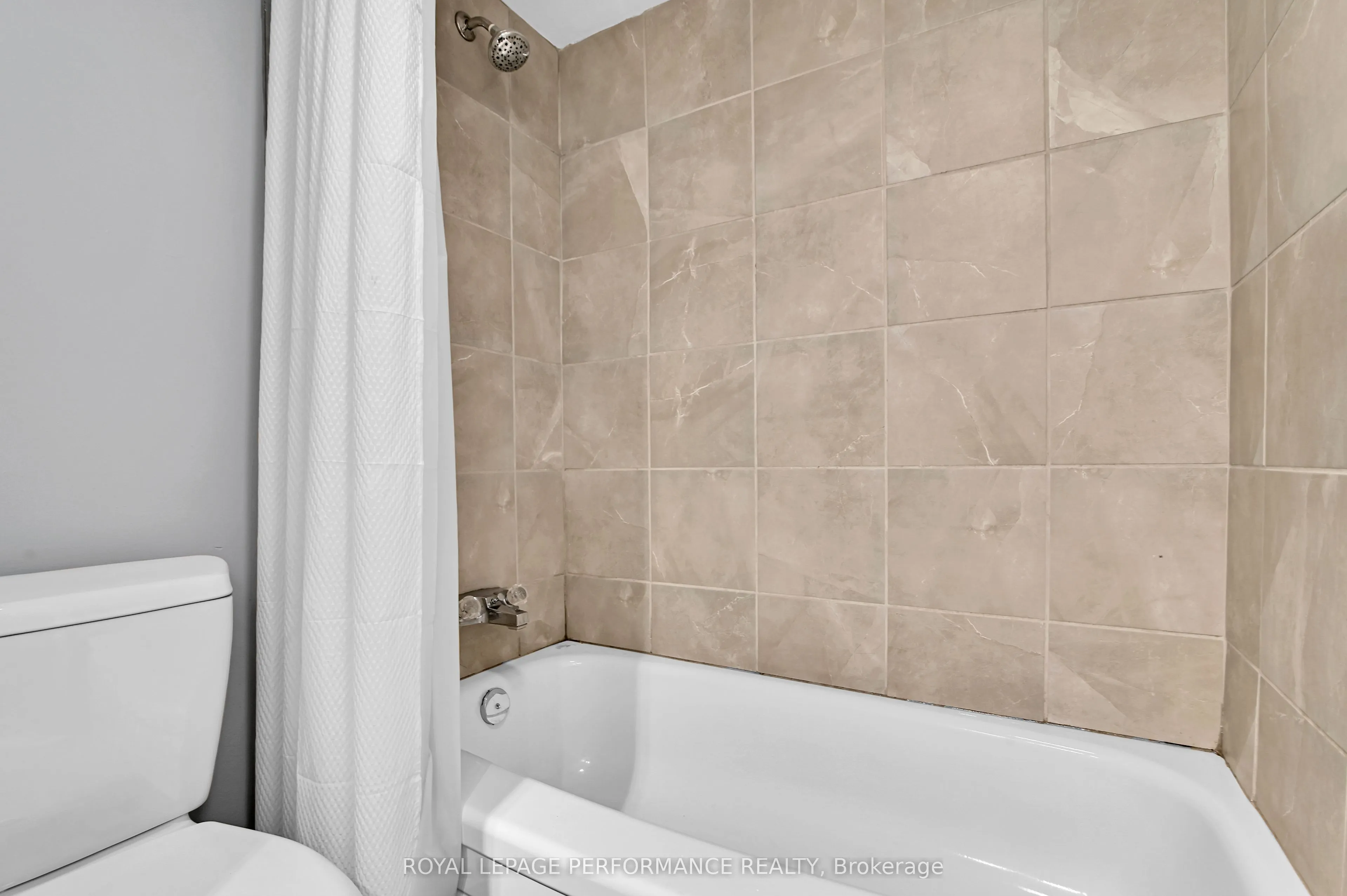 154 Nelson Street, #501