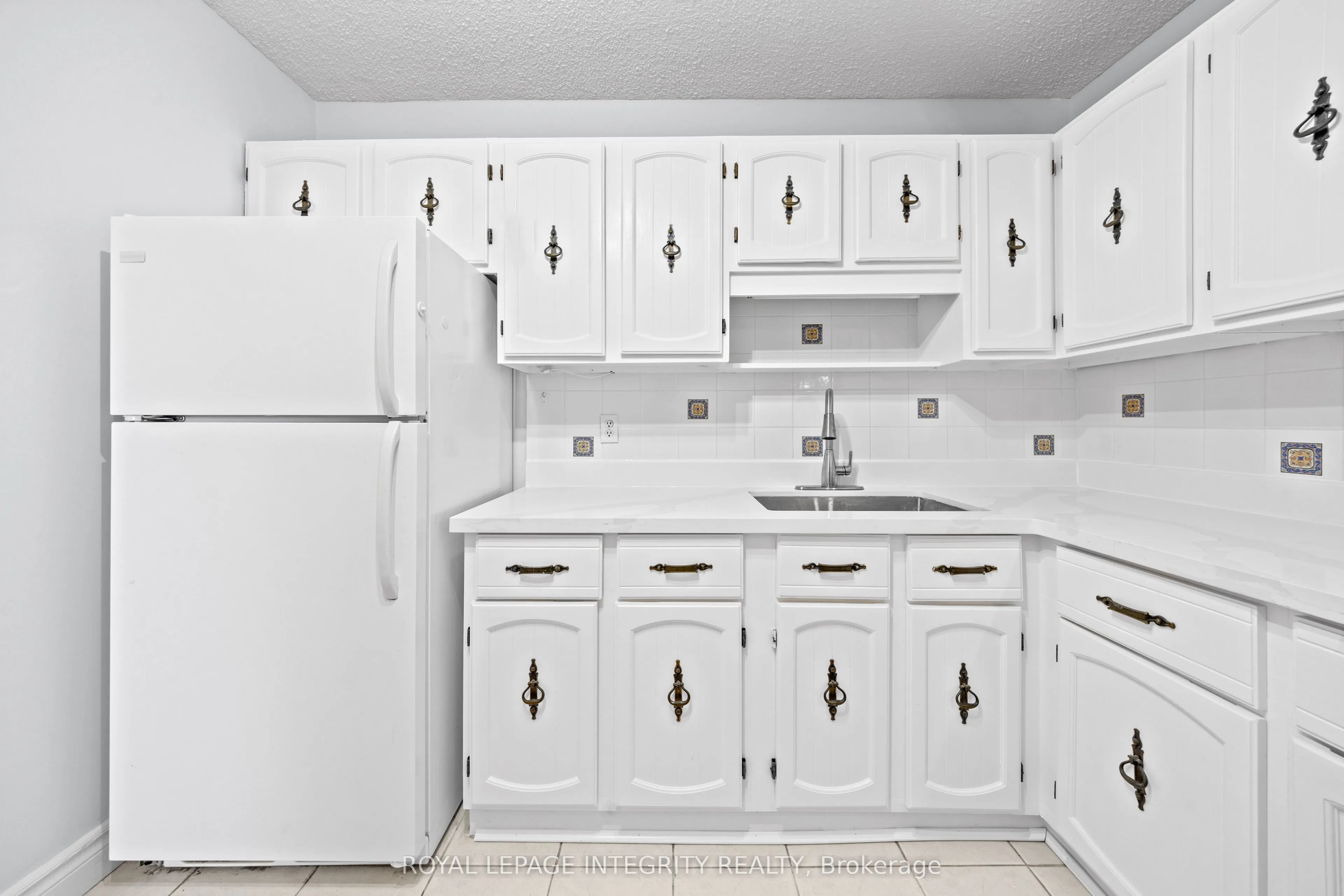 900 Dynes Road, #1201