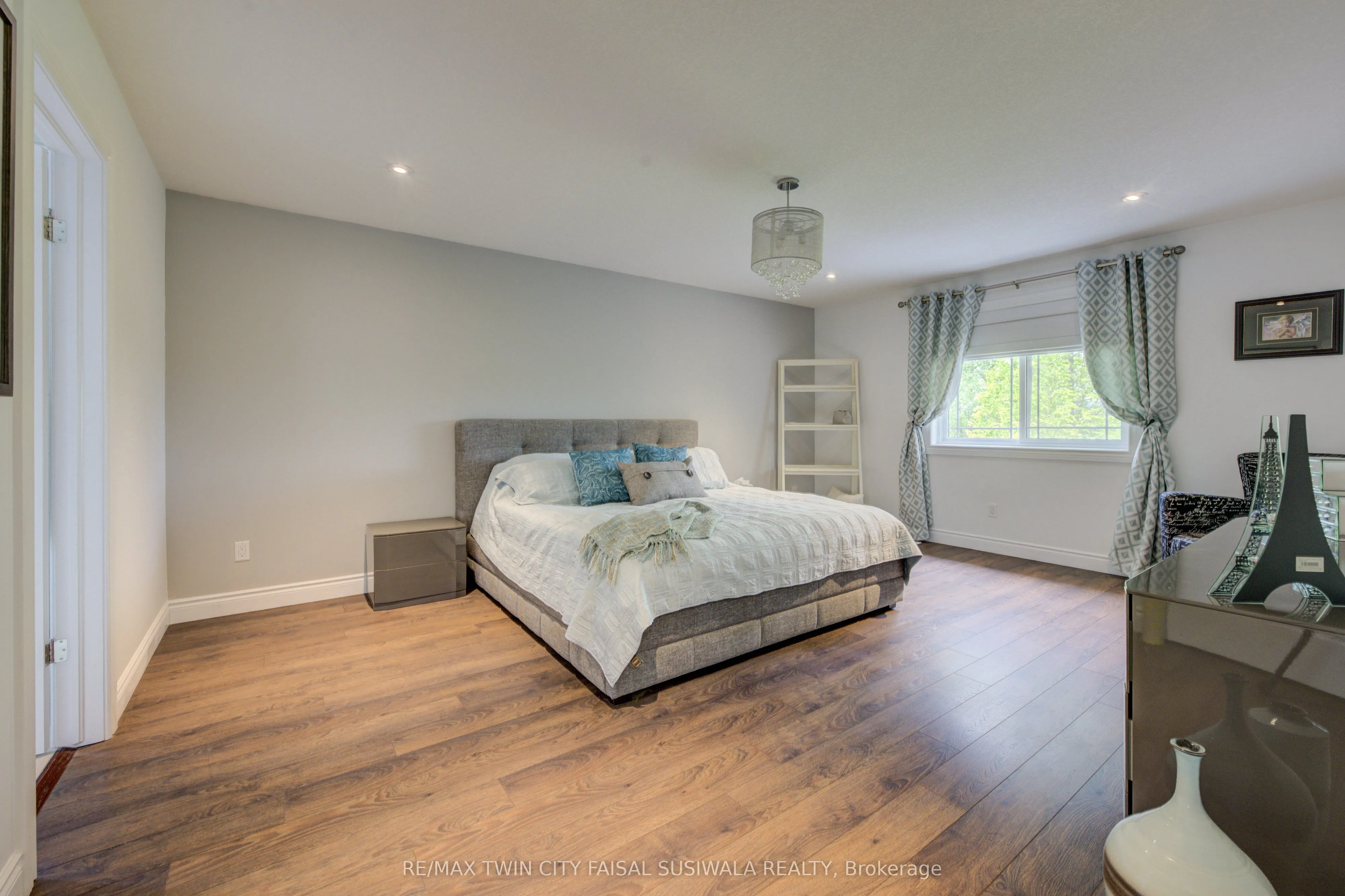 289 Wesley Boulevard