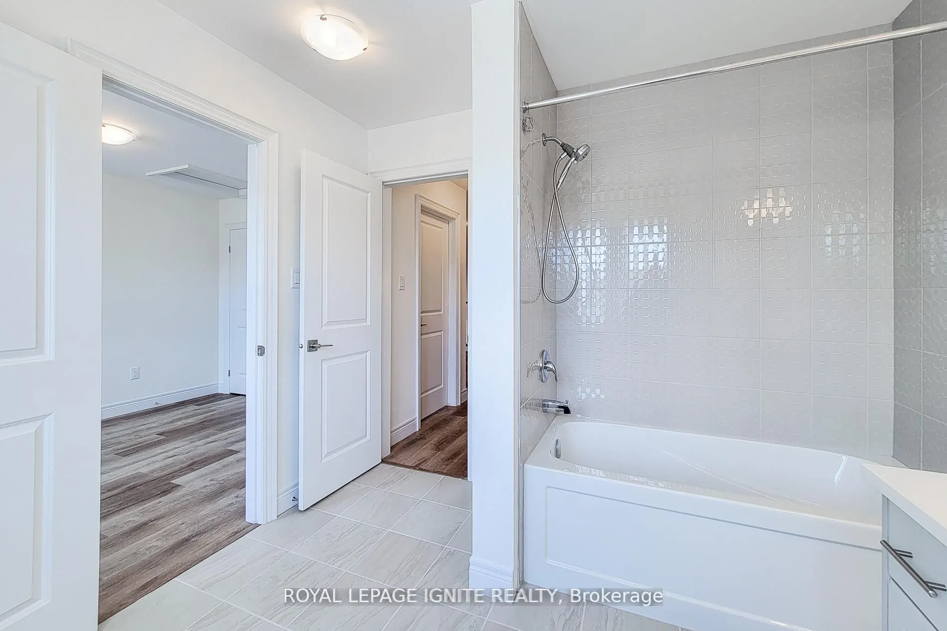 54 Beach Walk Crescent