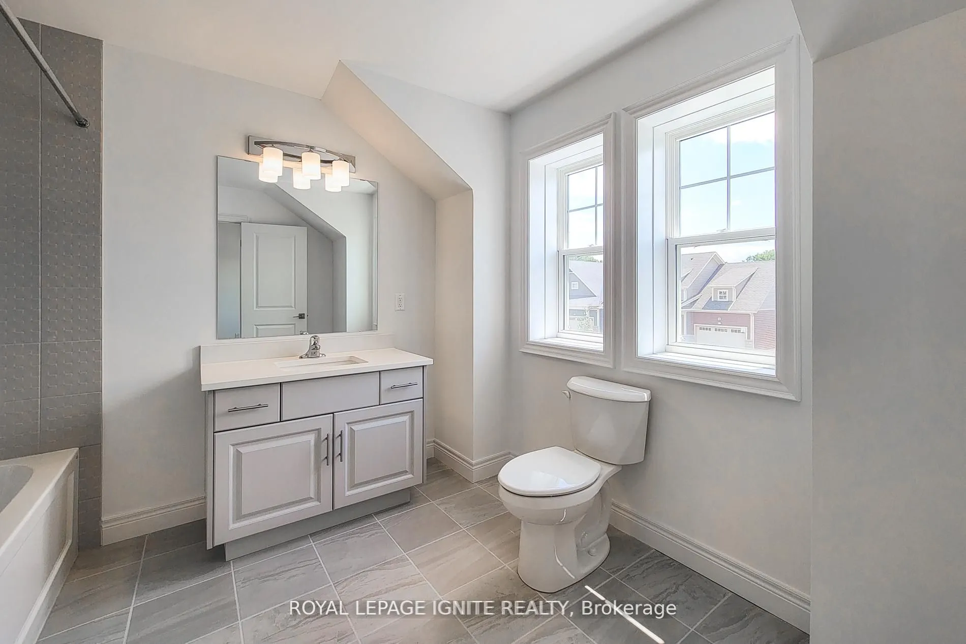 54 Beach Walk Crescent