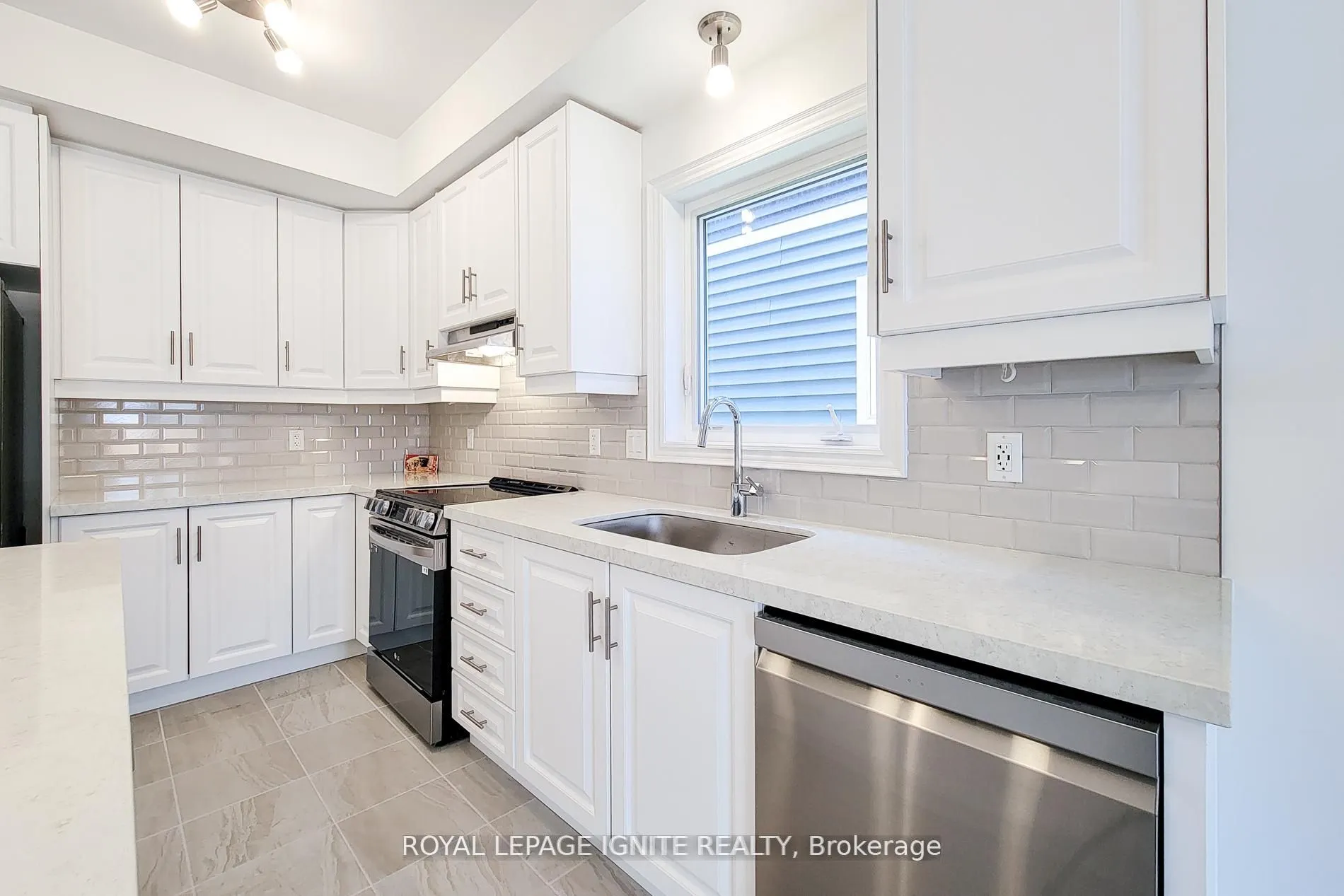 54 Beach Walk Crescent