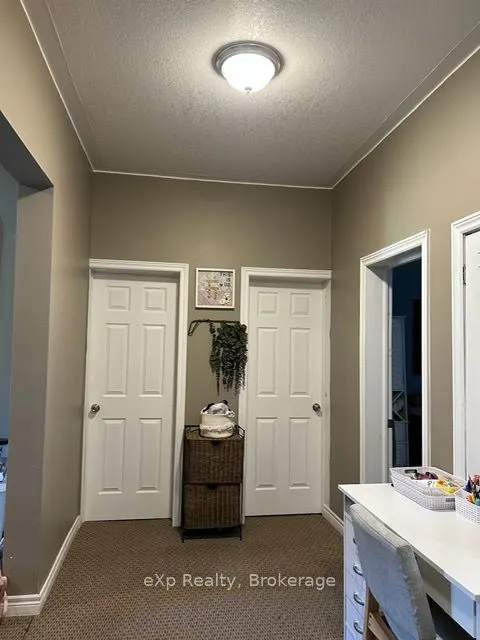 511 Colborne Street S