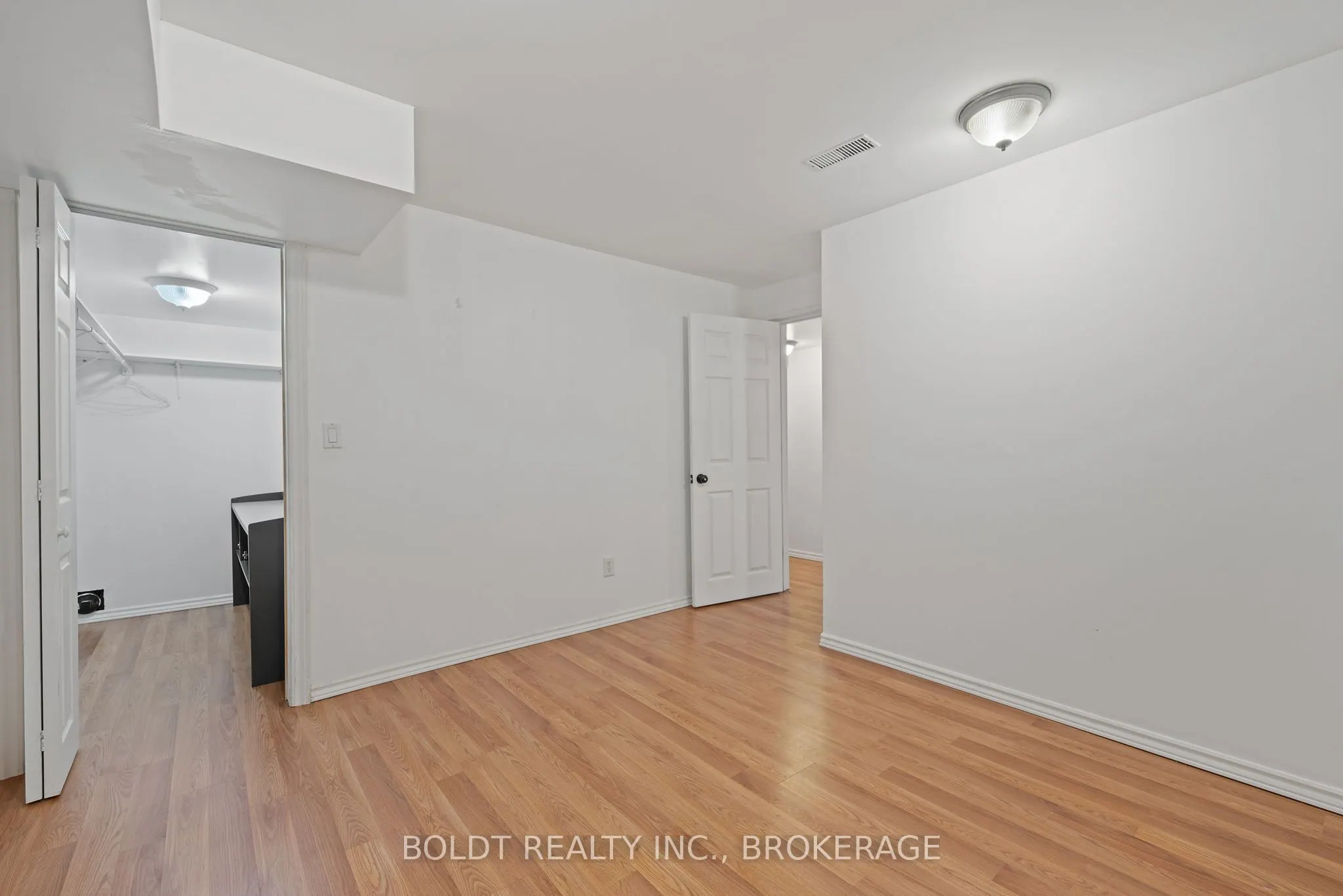 34 Fitzgerald Street E