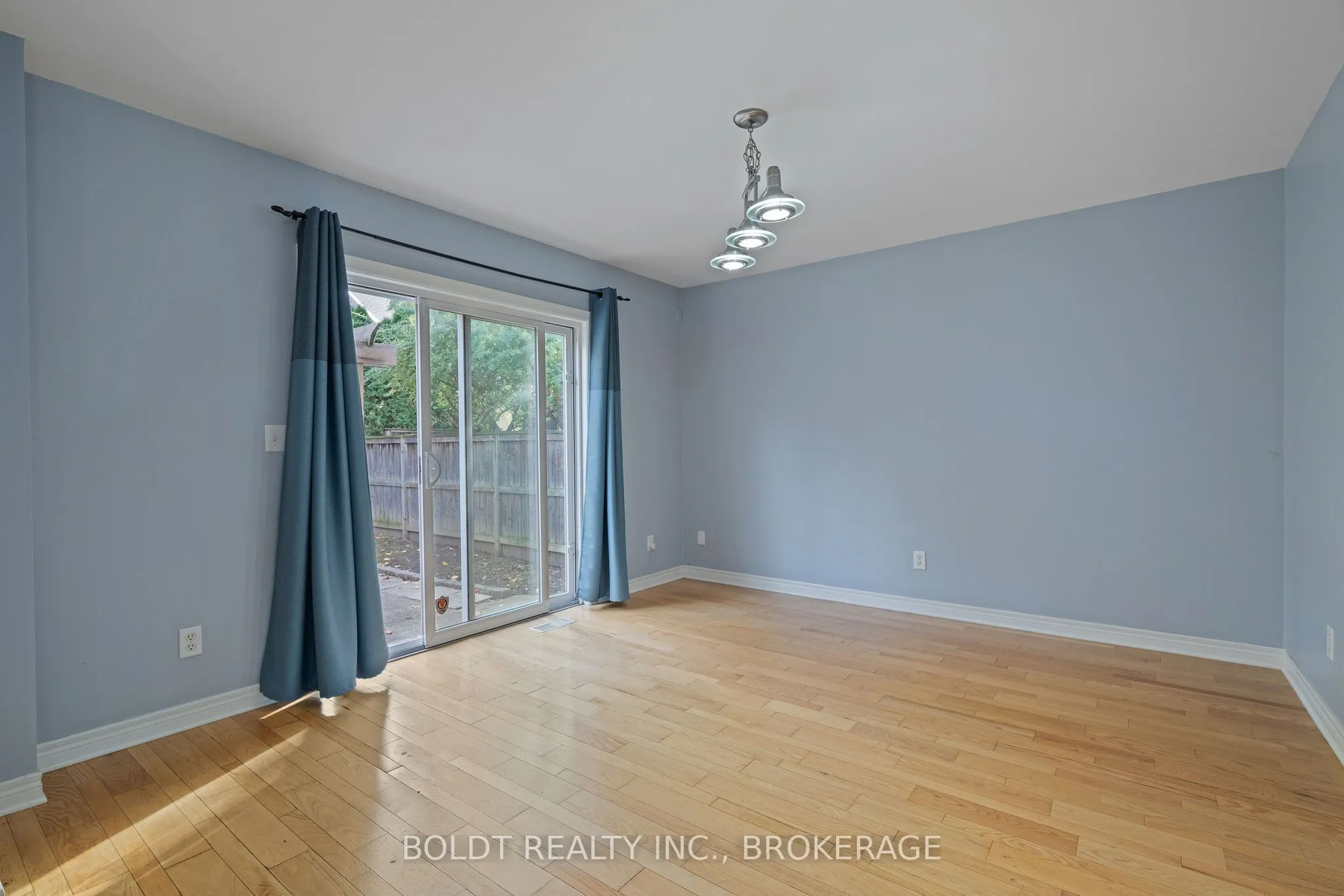 34 Fitzgerald Street E