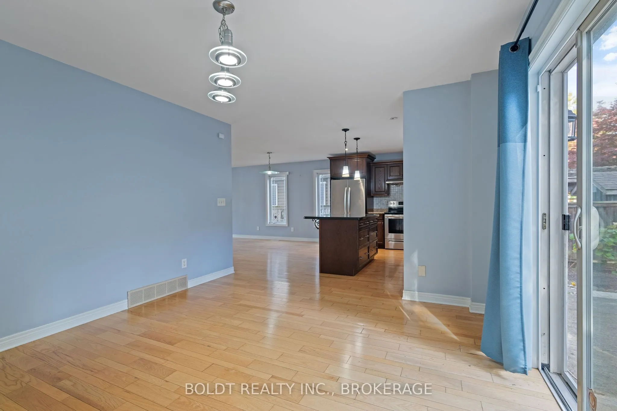 34 Fitzgerald Street E