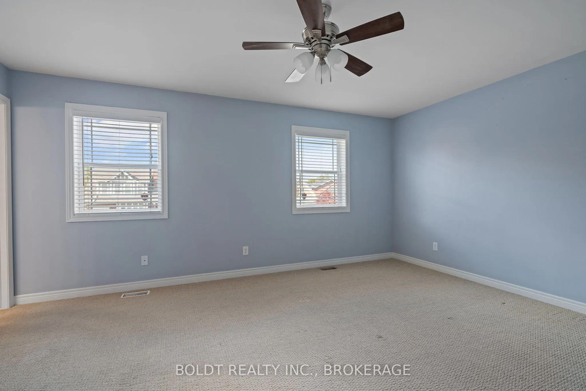 34 Fitzgerald Street E