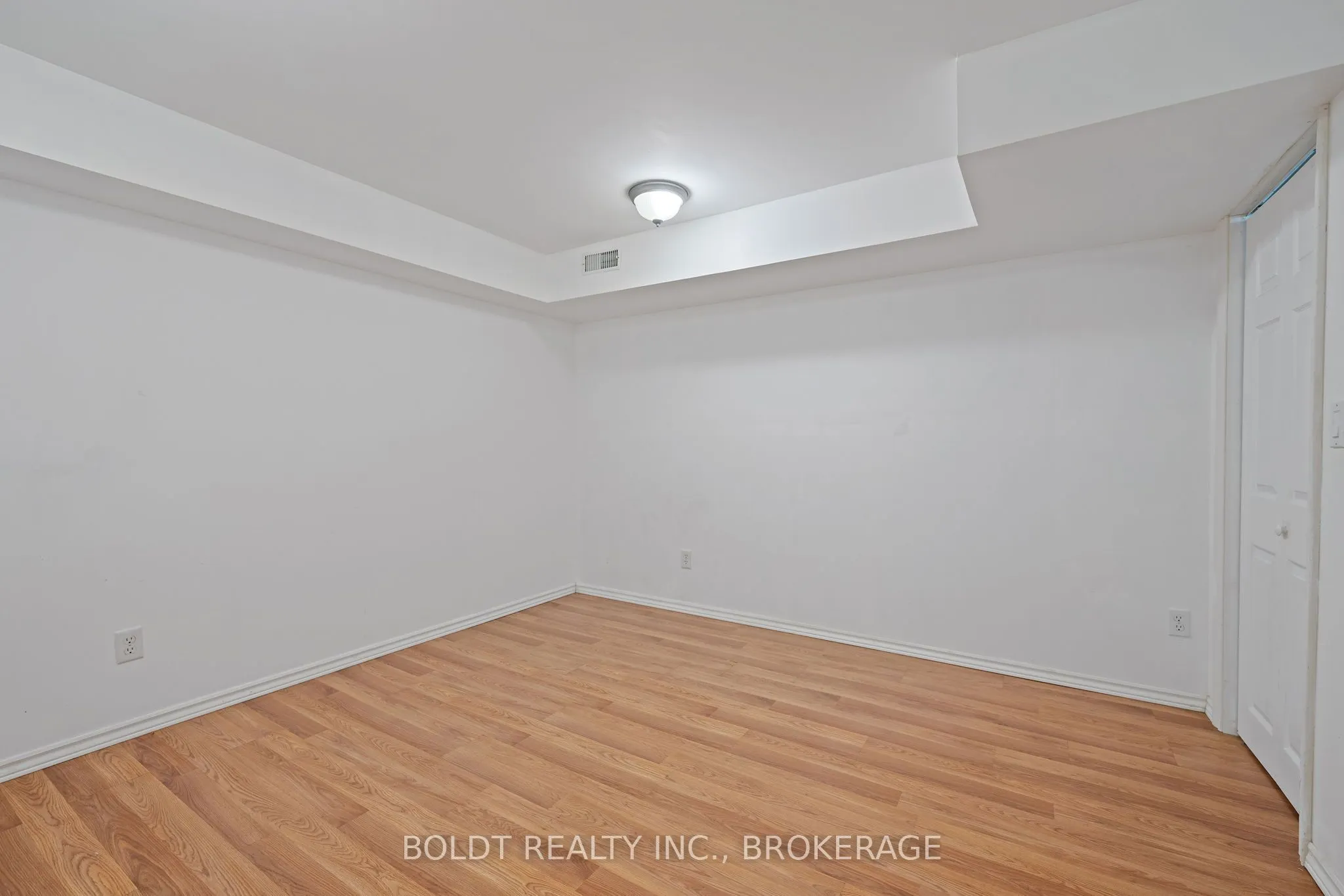 34 Fitzgerald Street E