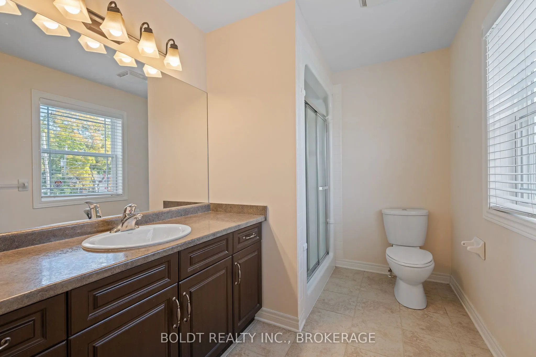 34 Fitzgerald Street E