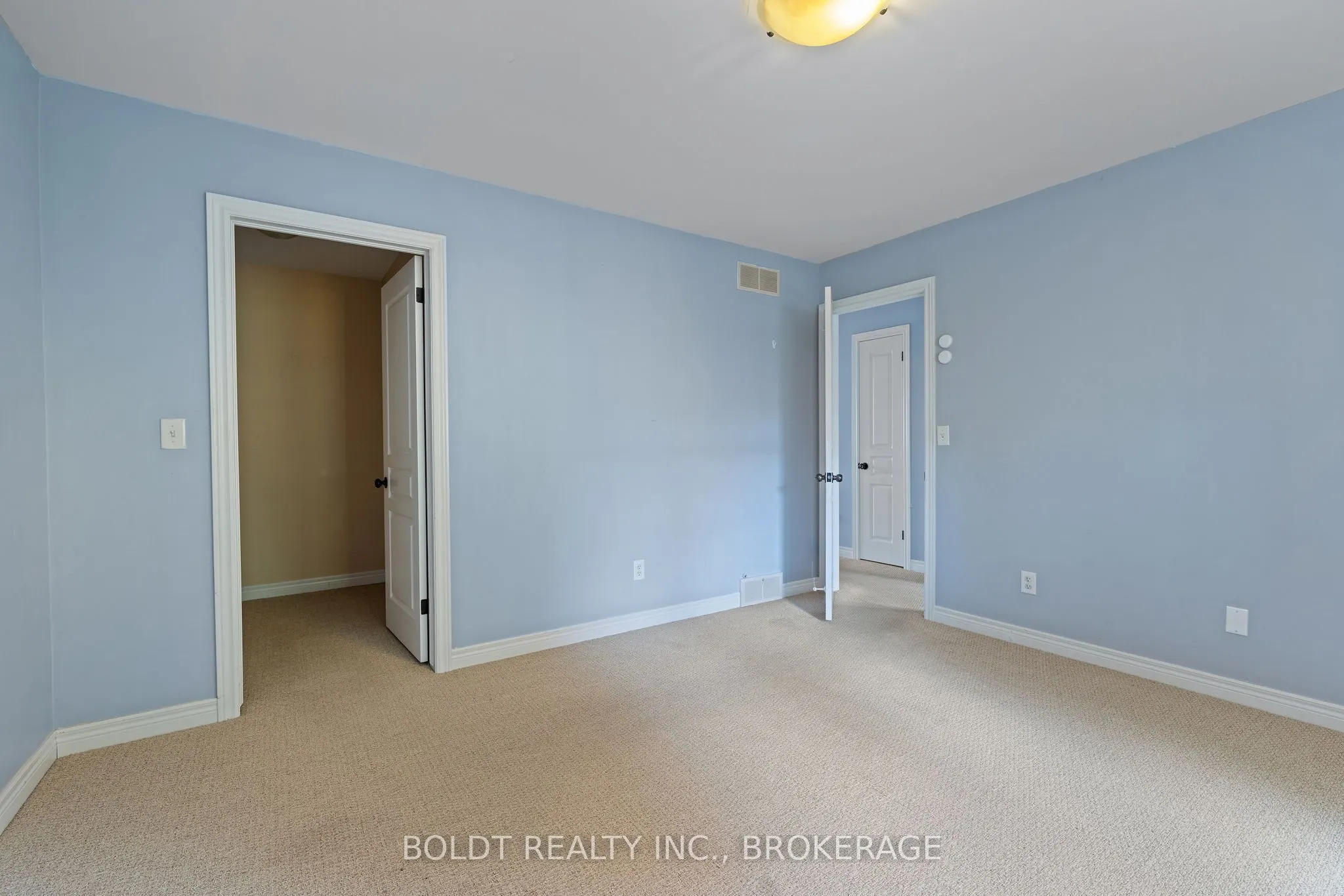 34 Fitzgerald Street E