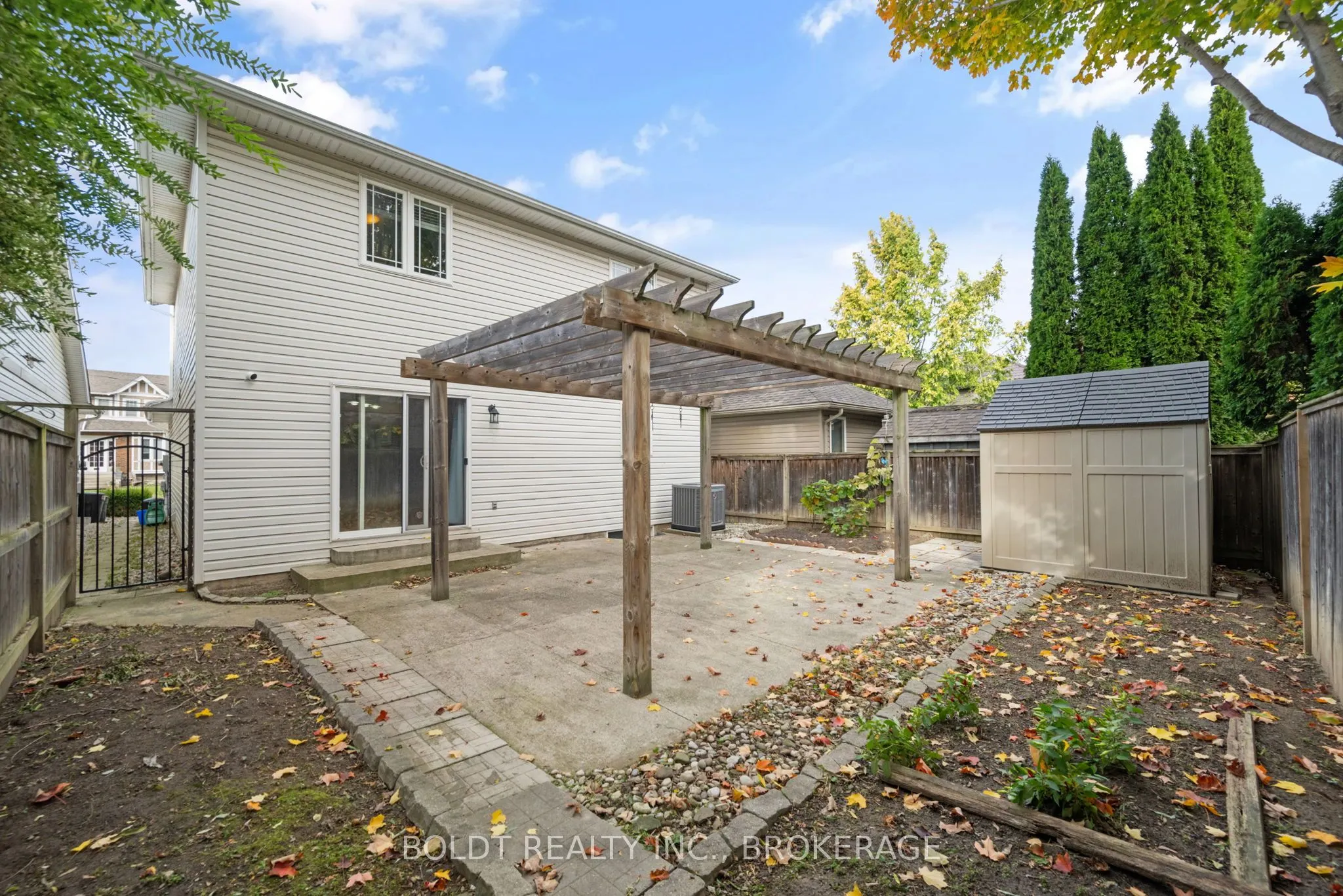 34 Fitzgerald Street E