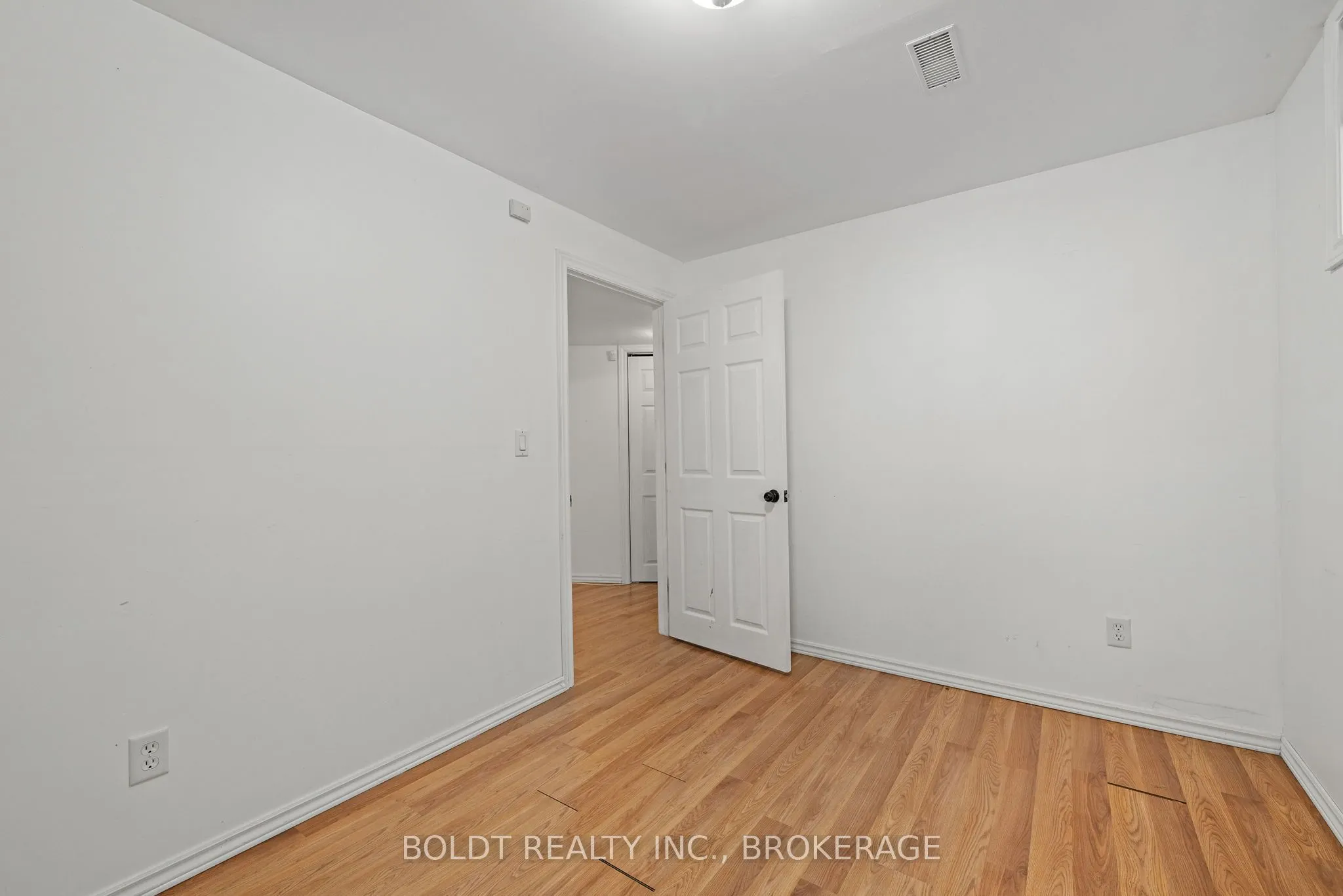 34 Fitzgerald Street E