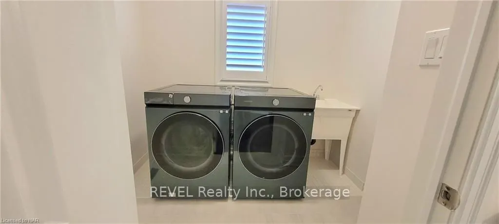 9275 White Oak Avenue