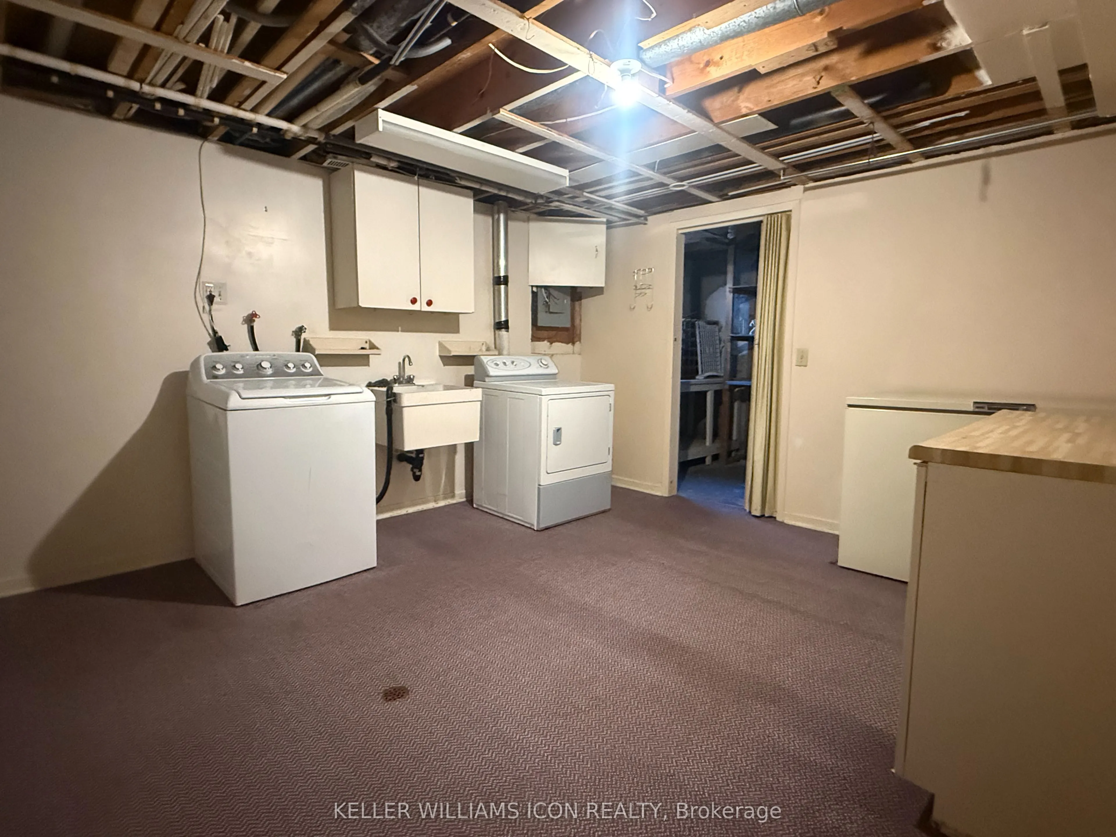 2098 Fillmore Crescent