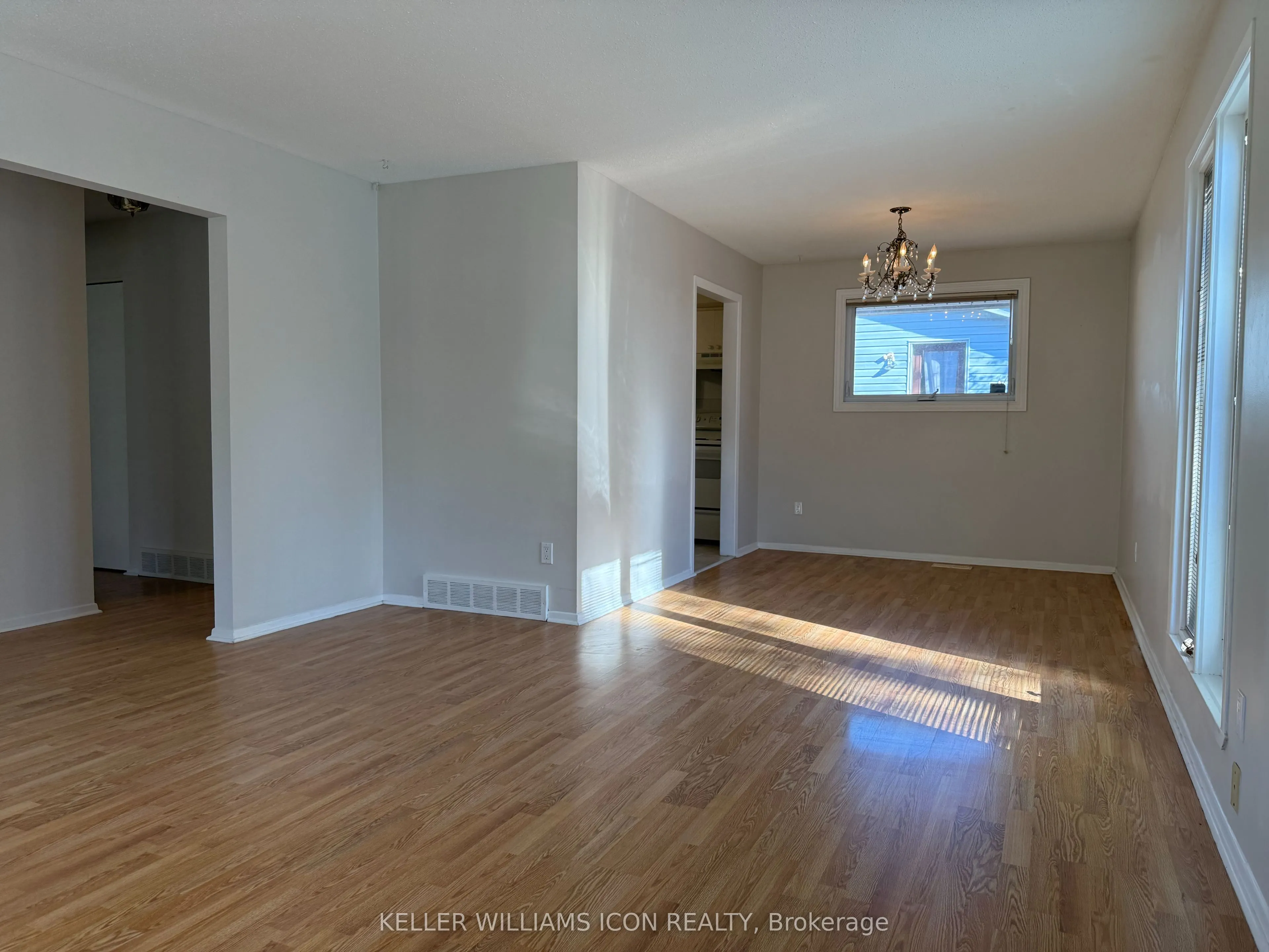 2098 Fillmore Crescent