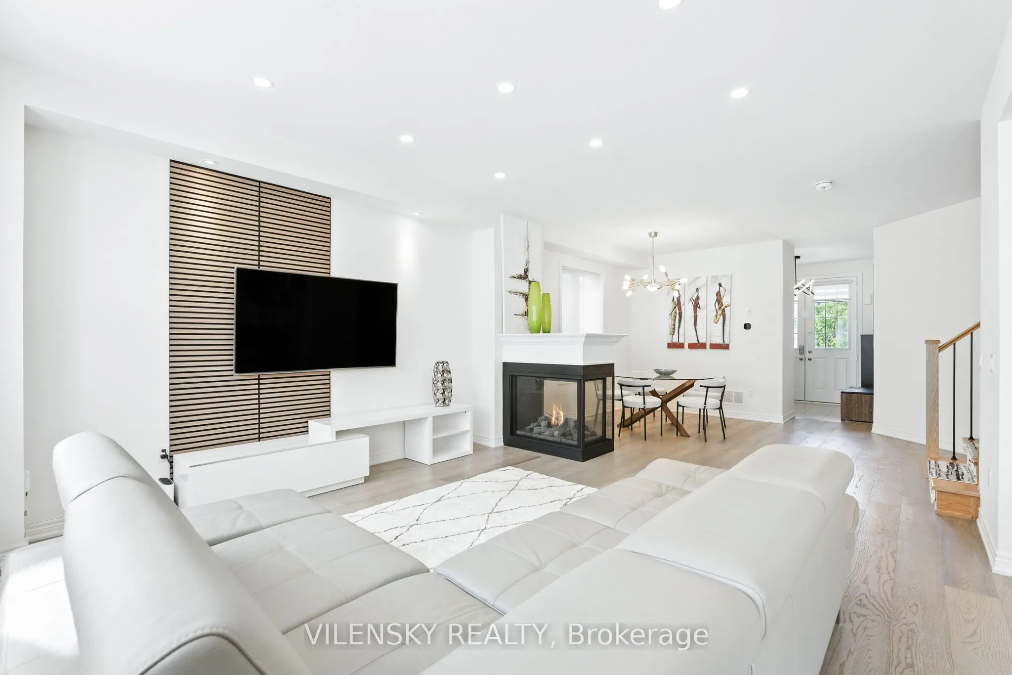 154 Whittington Drive N