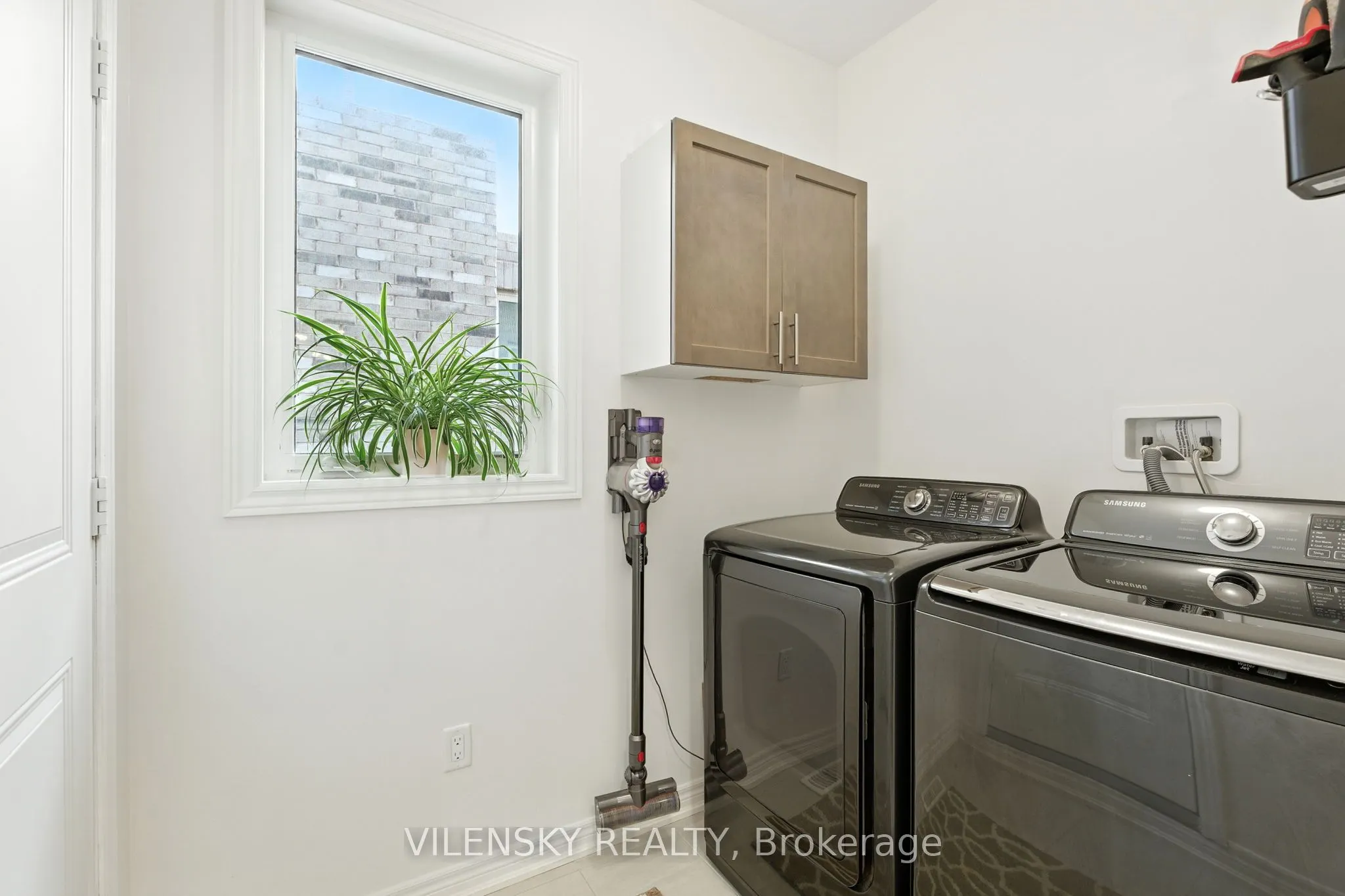 154 Whittington Drive N