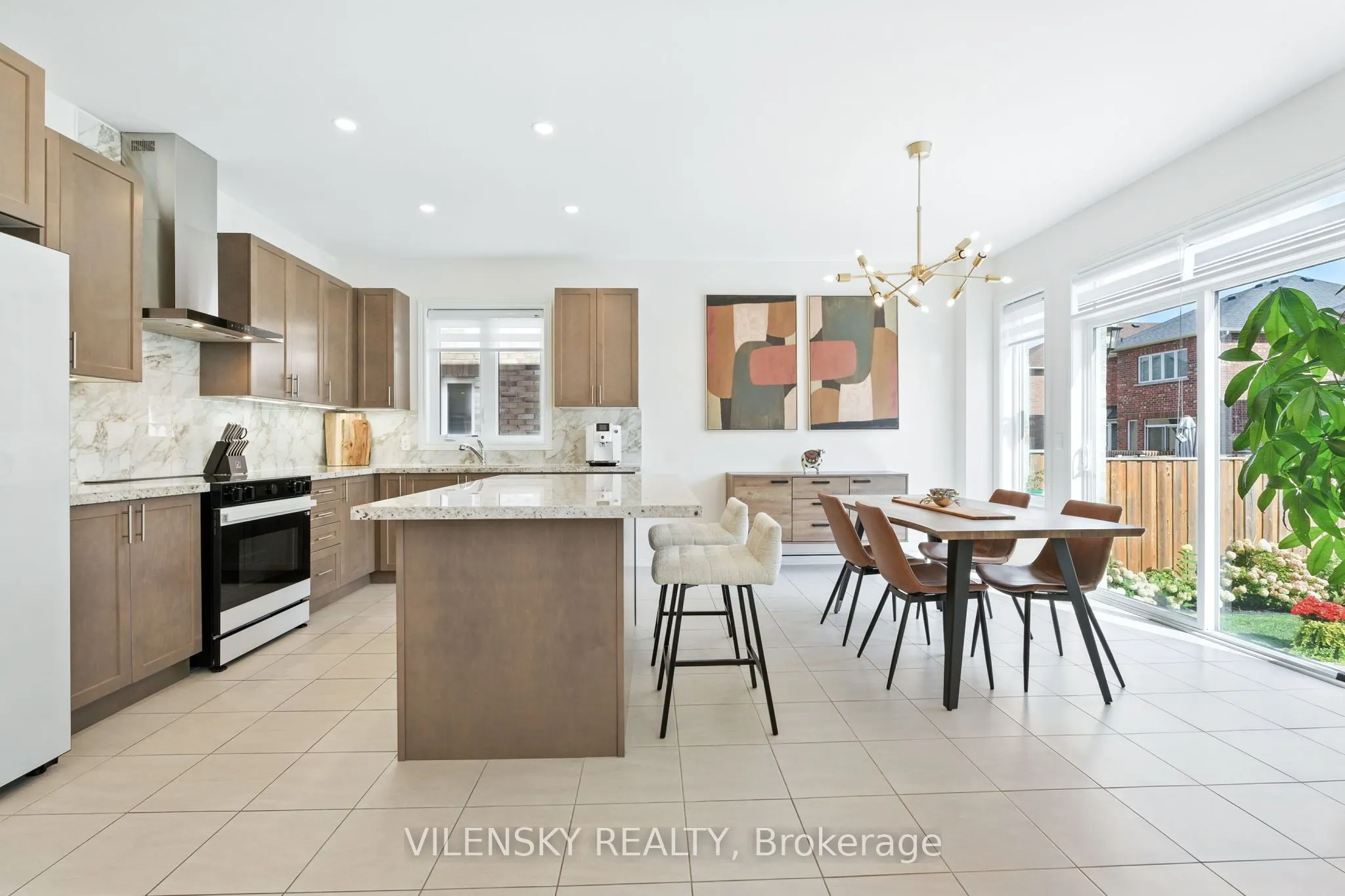 154 Whittington Drive N