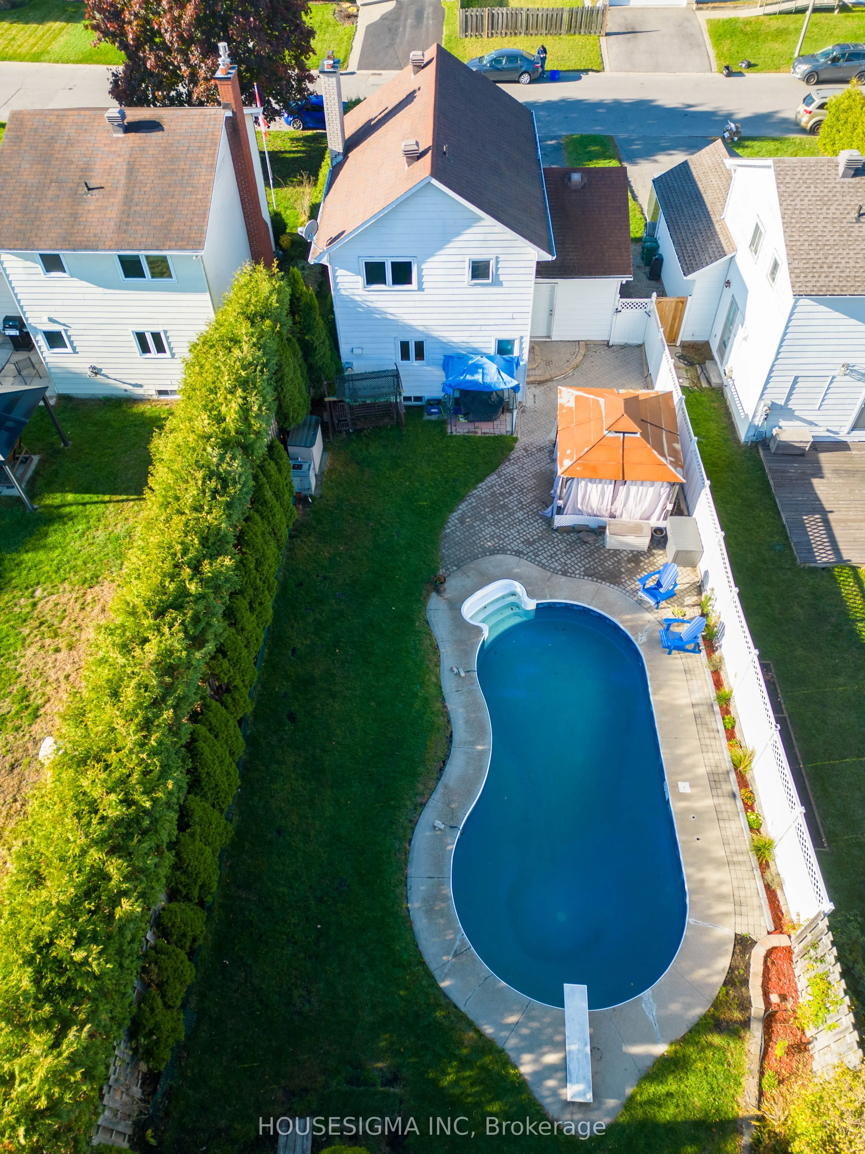 1767 Bonaventure Terrace