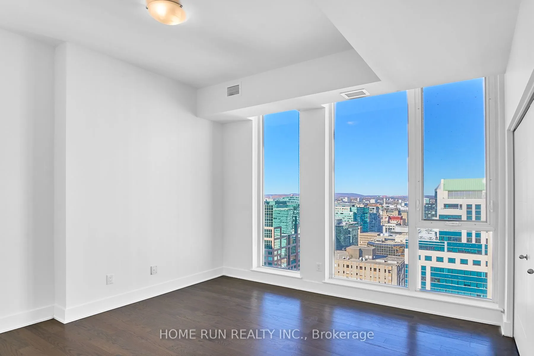 40 Nepean Street, #2703