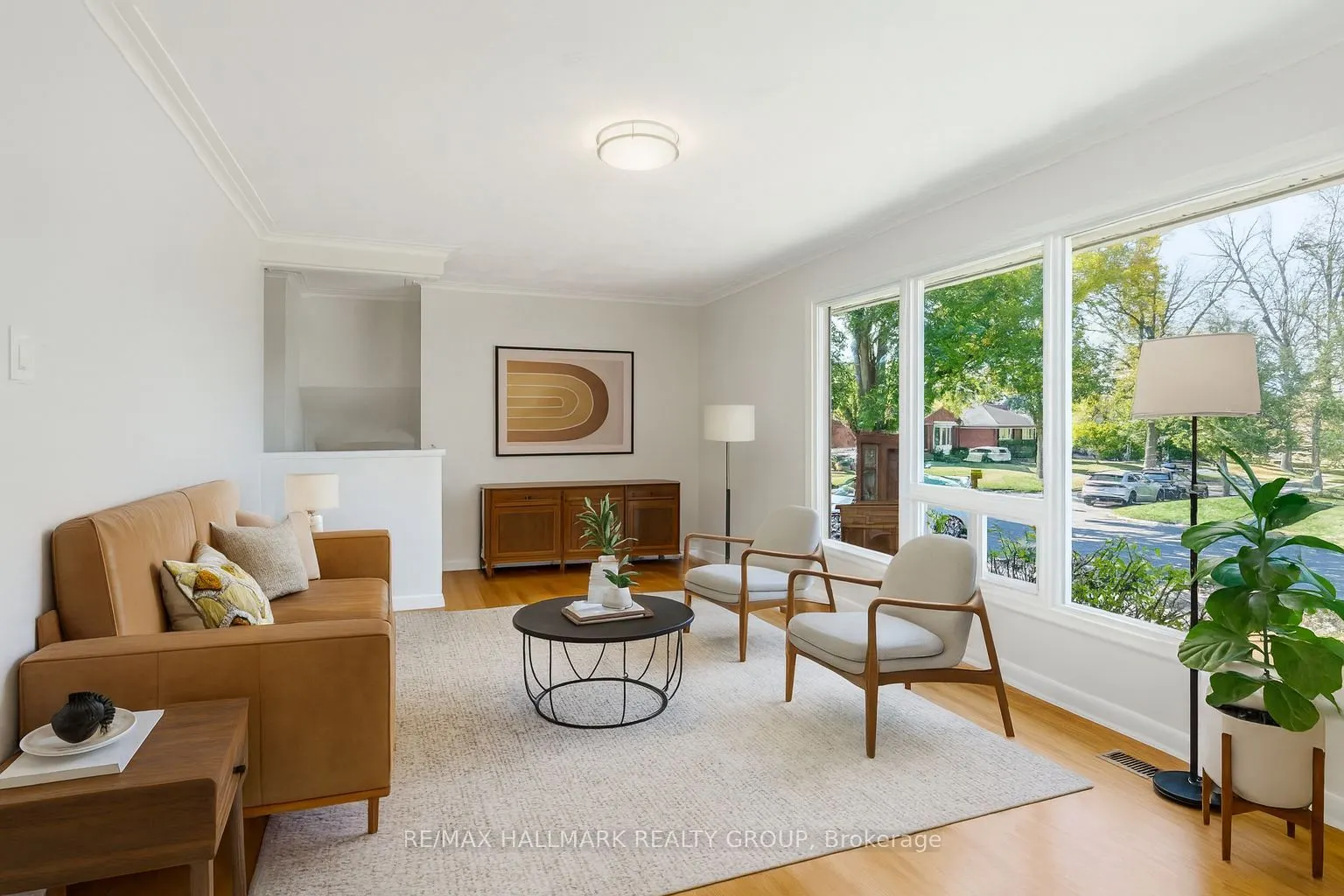 1760 Laxton Crescent