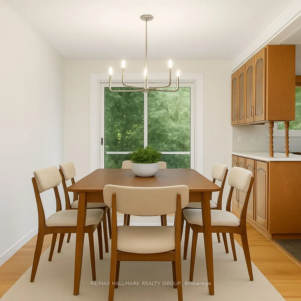 1760 Laxton Crescent