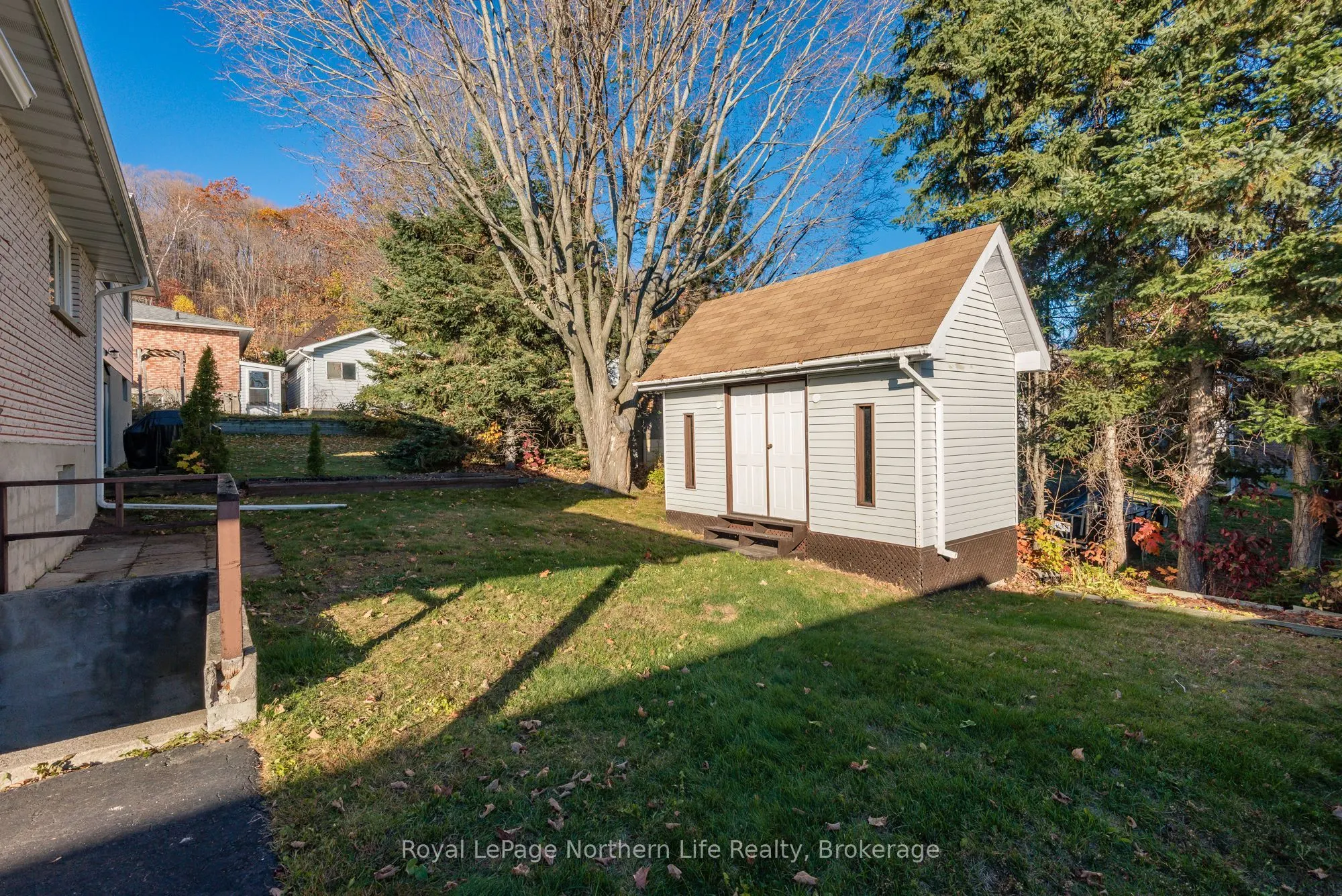 74 Belleview Crescent