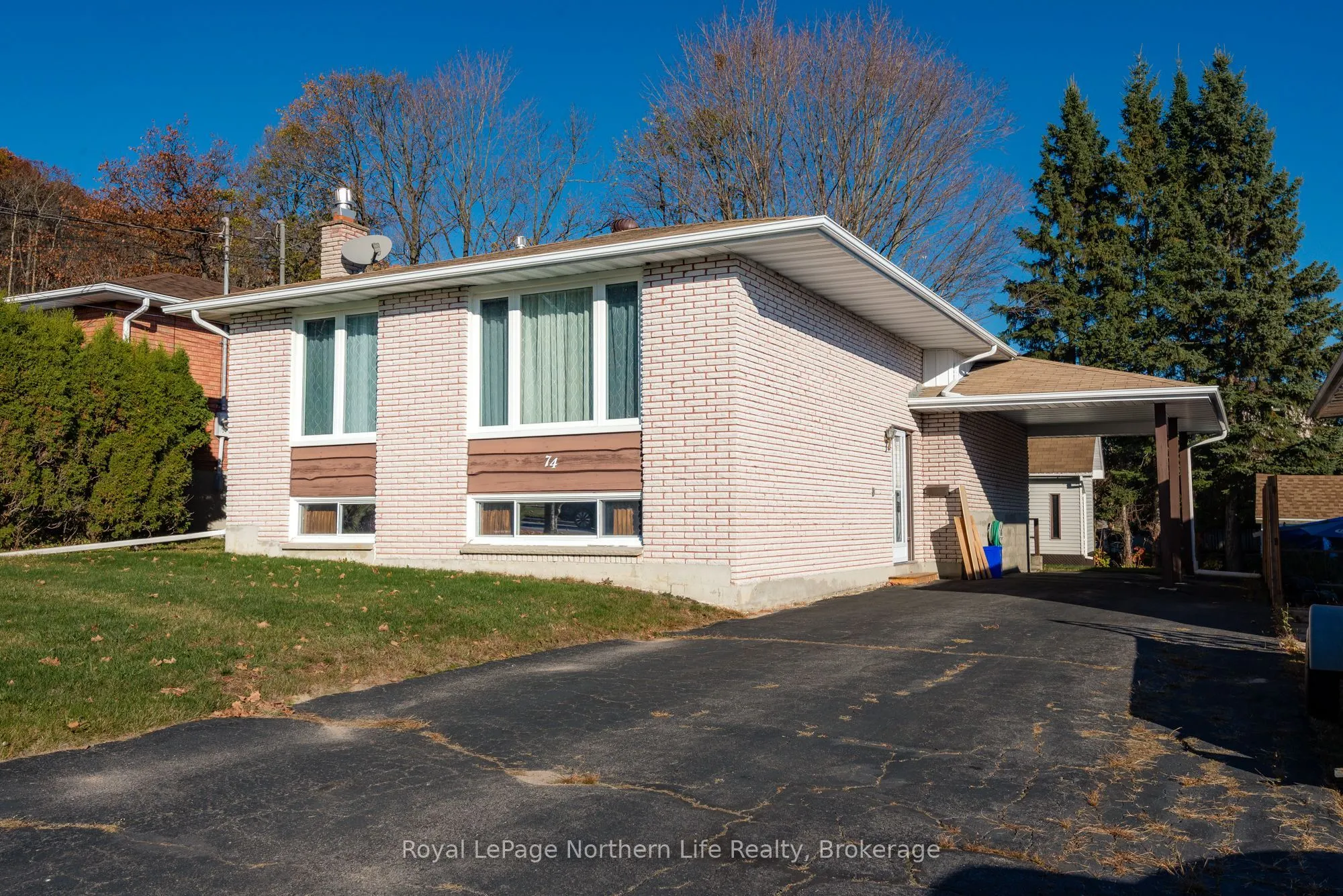 74 Belleview Crescent