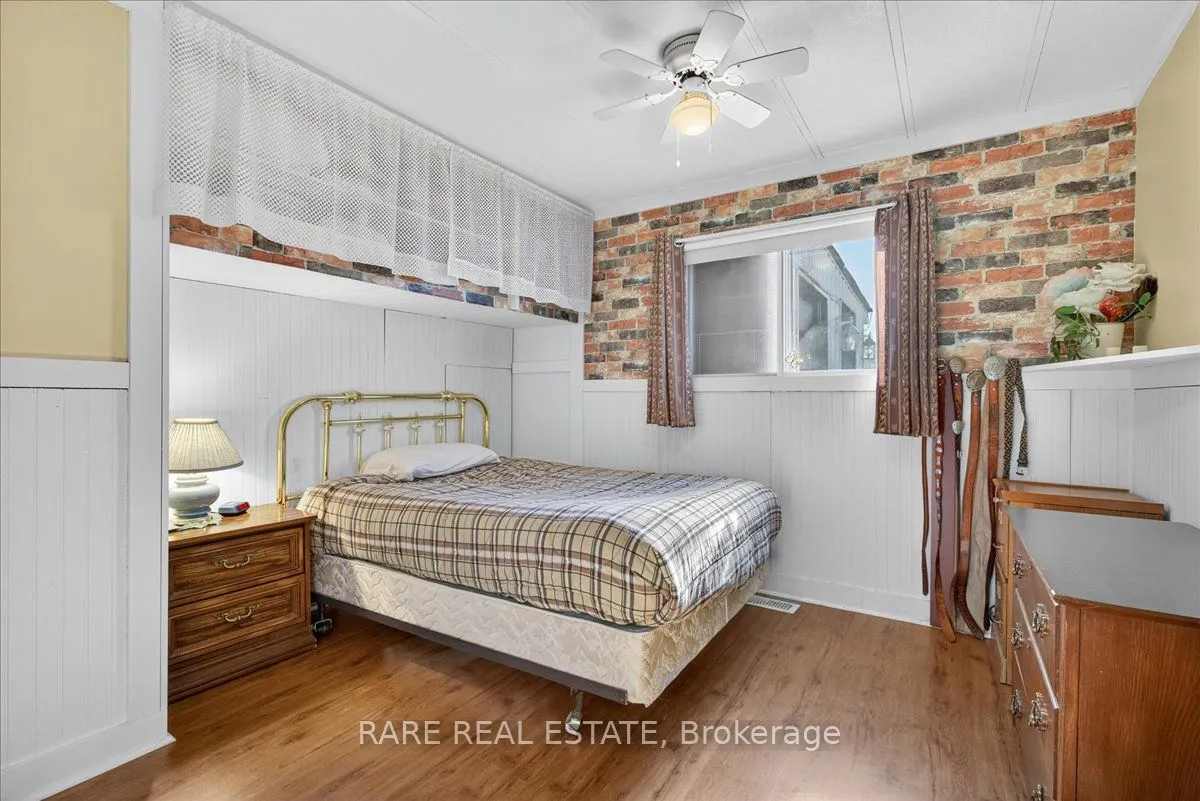 302694 Douglas Street, #61