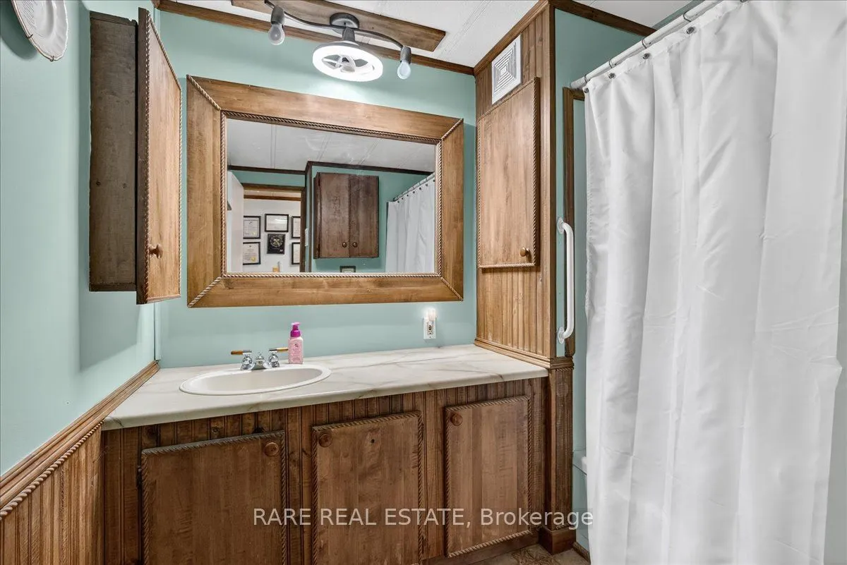 302694 Douglas Street, #61