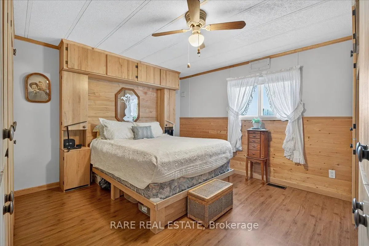 302694 Douglas Street, #61