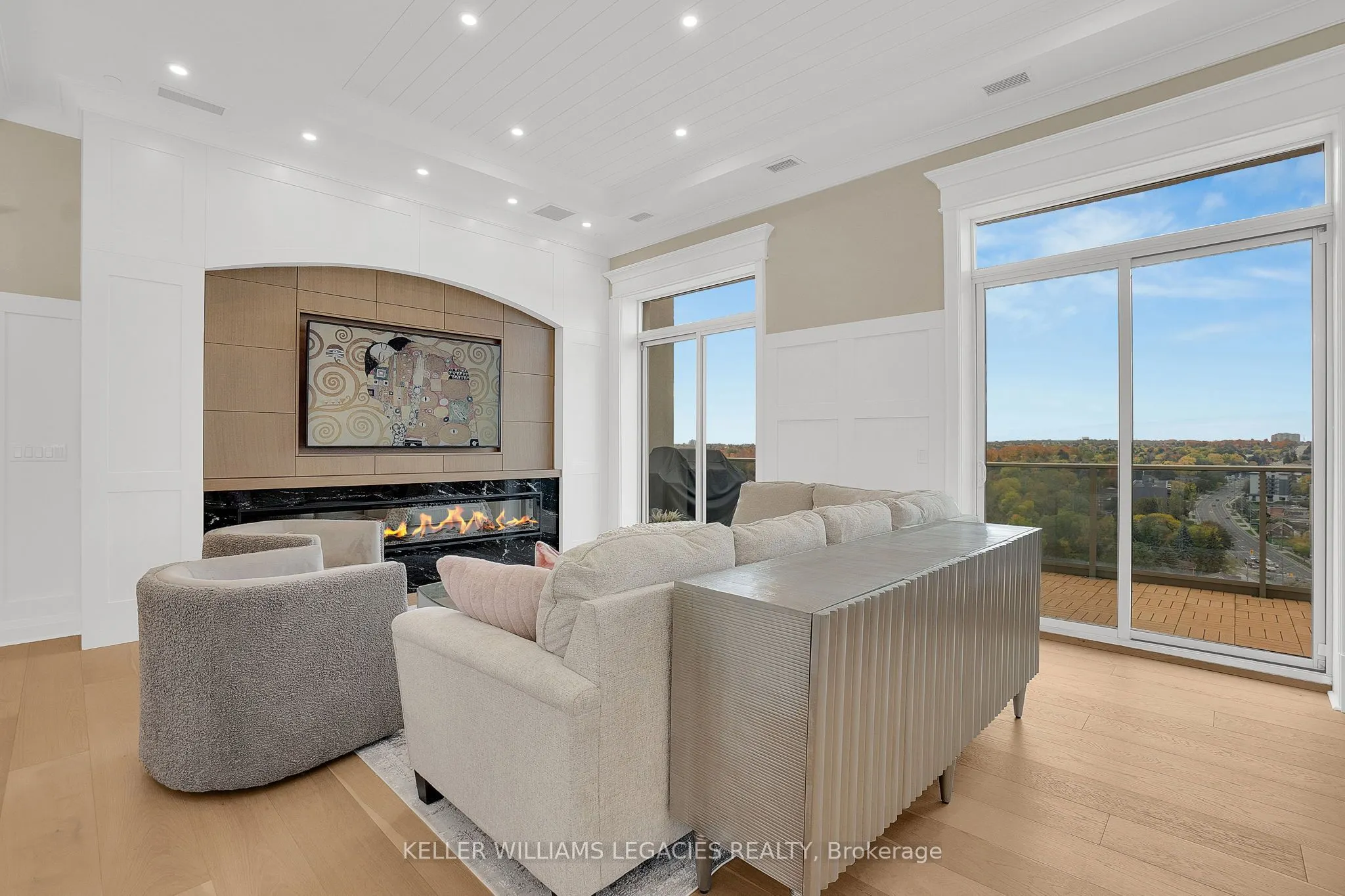 223 Erb Street W, #1202