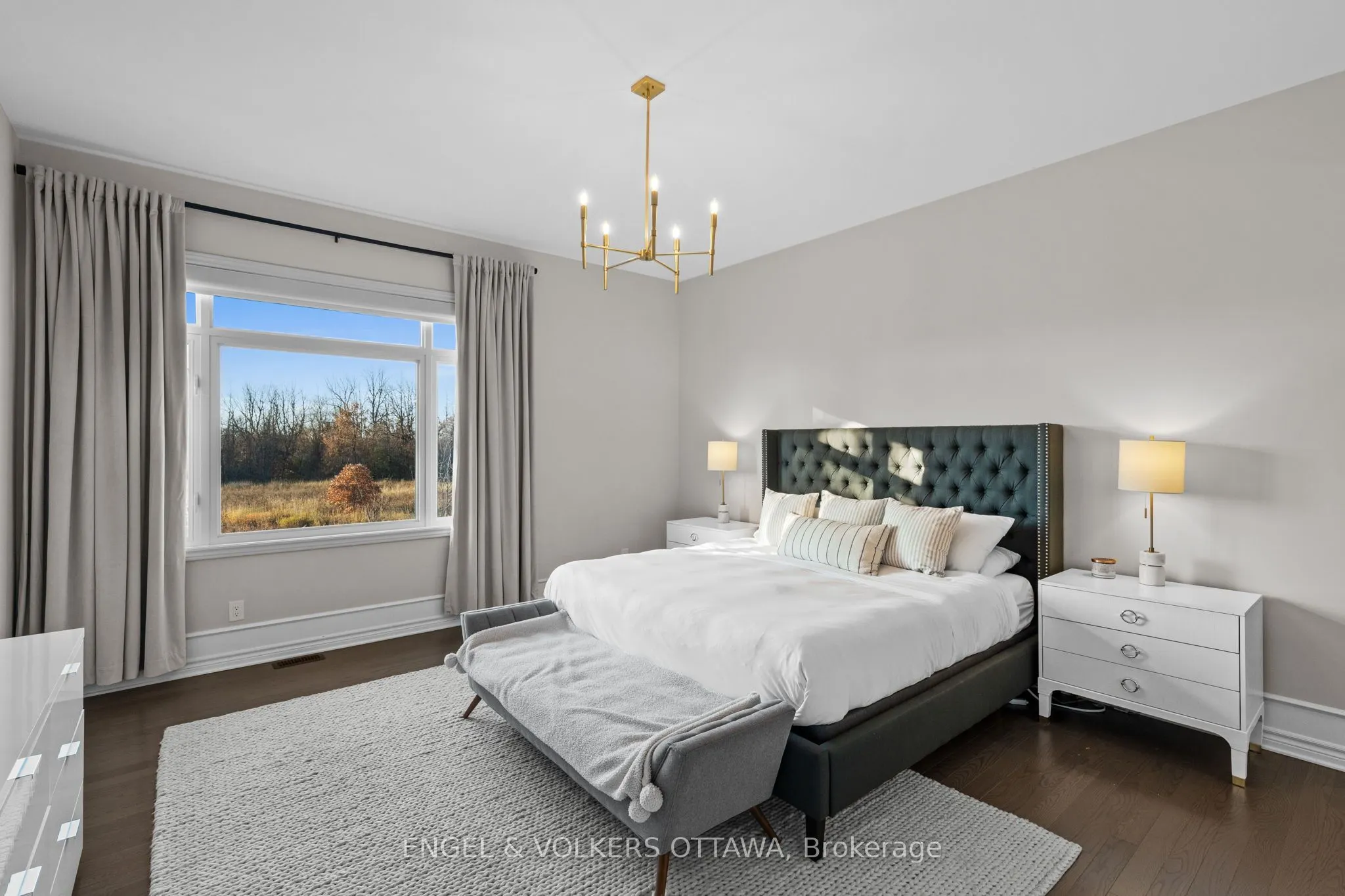 221 Cooks Mill Crescent