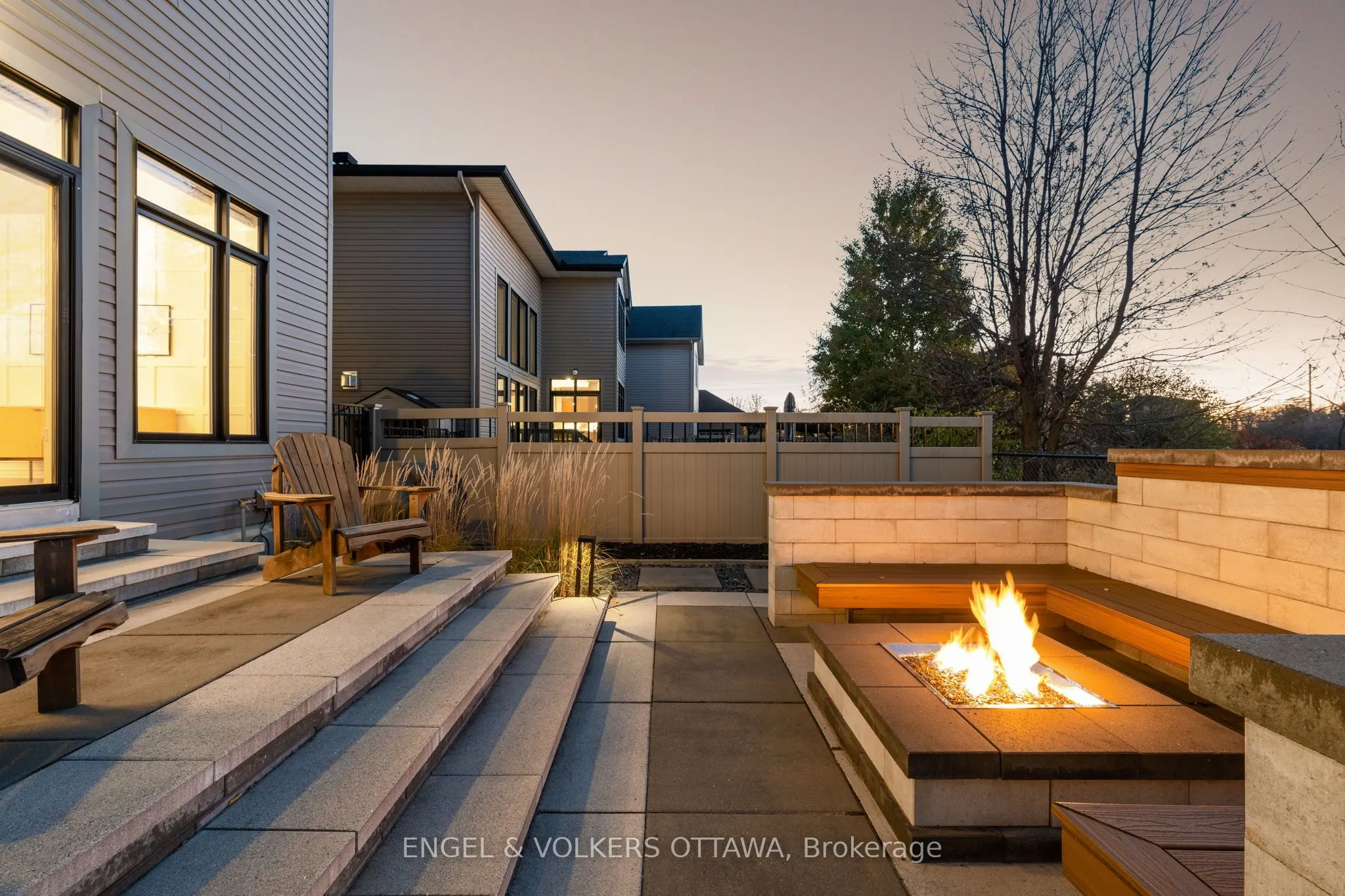 221 Cooks Mill Crescent