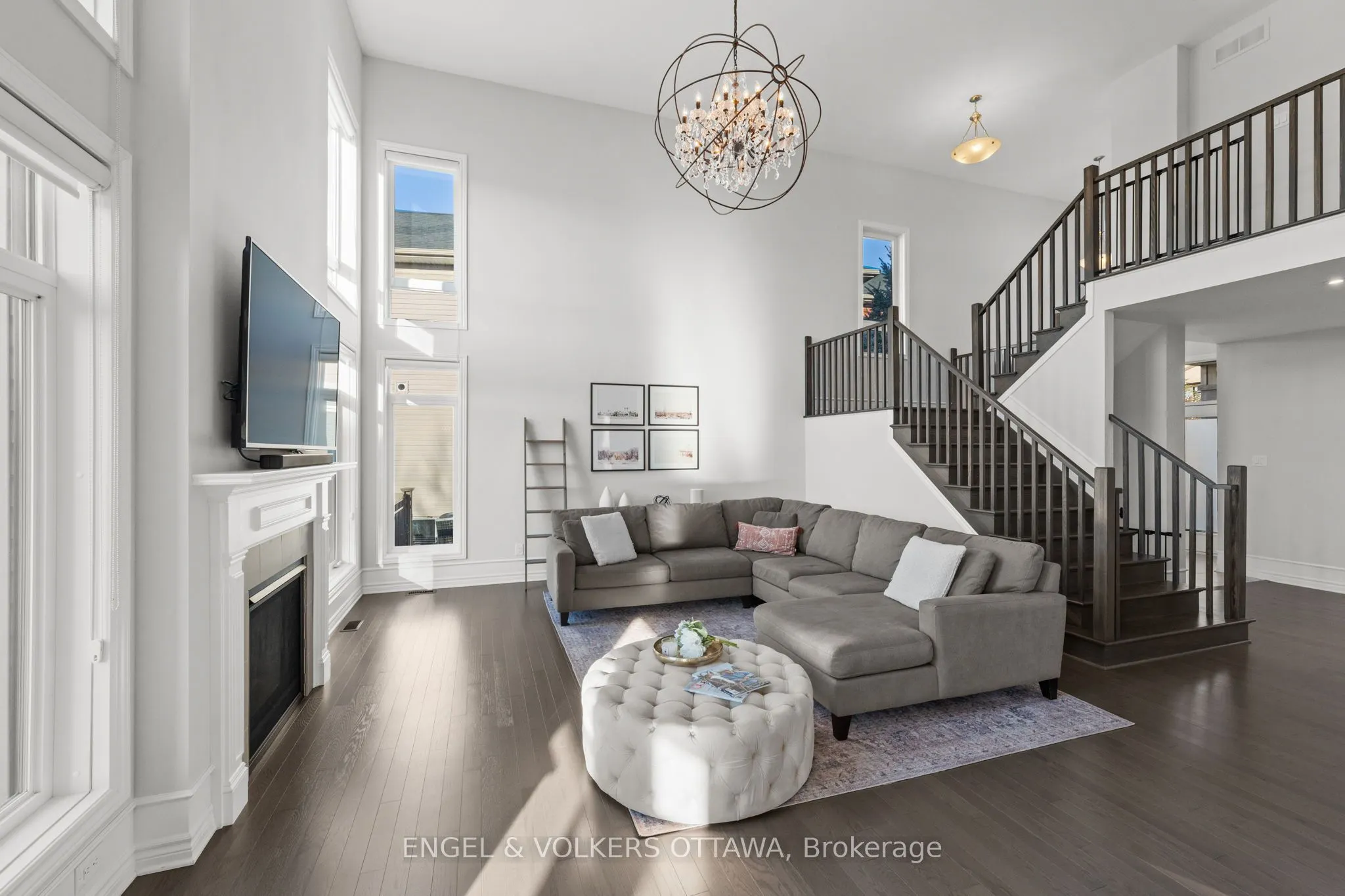 221 Cooks Mill Crescent