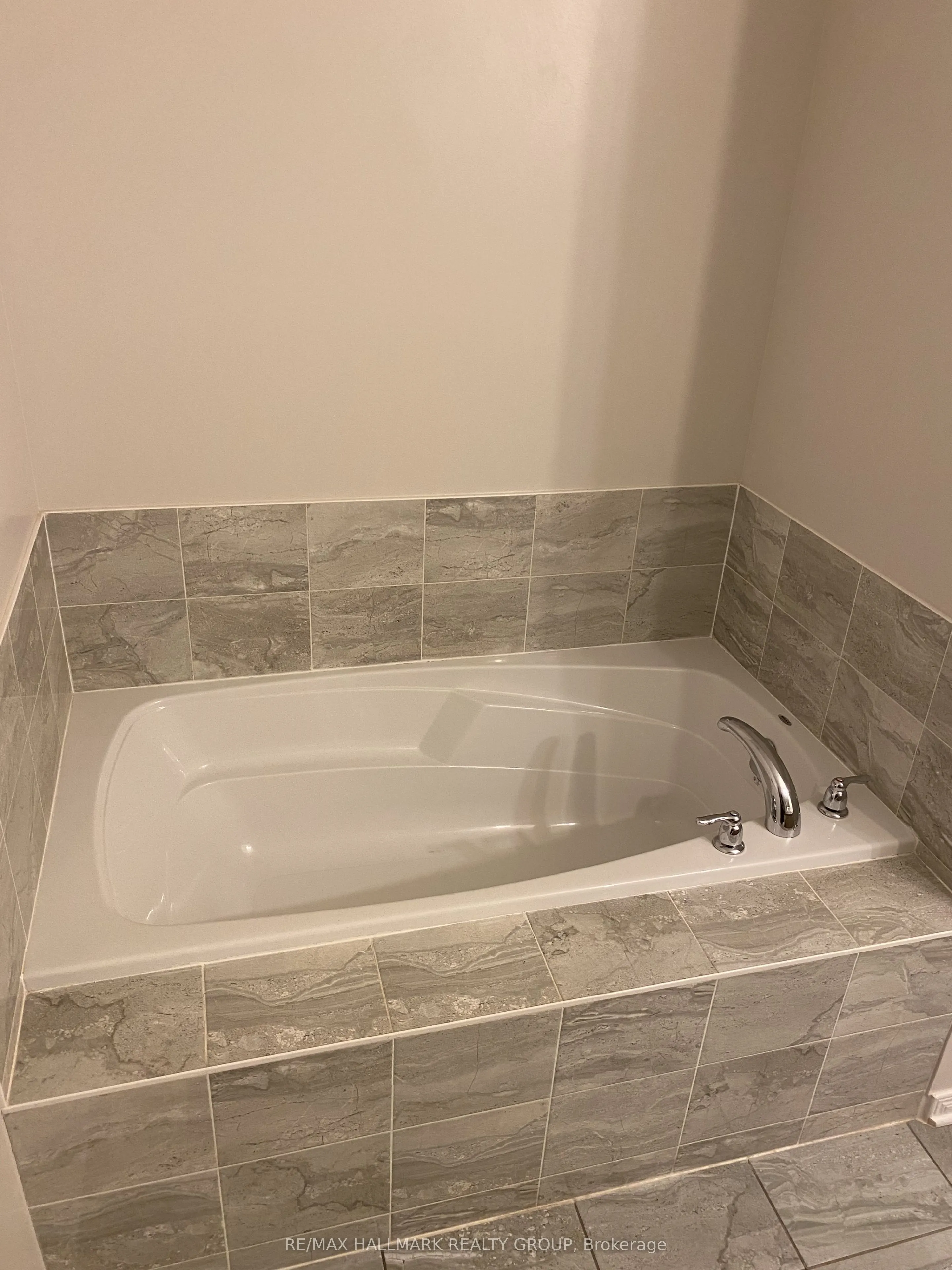 618 Via Campanale Avenue