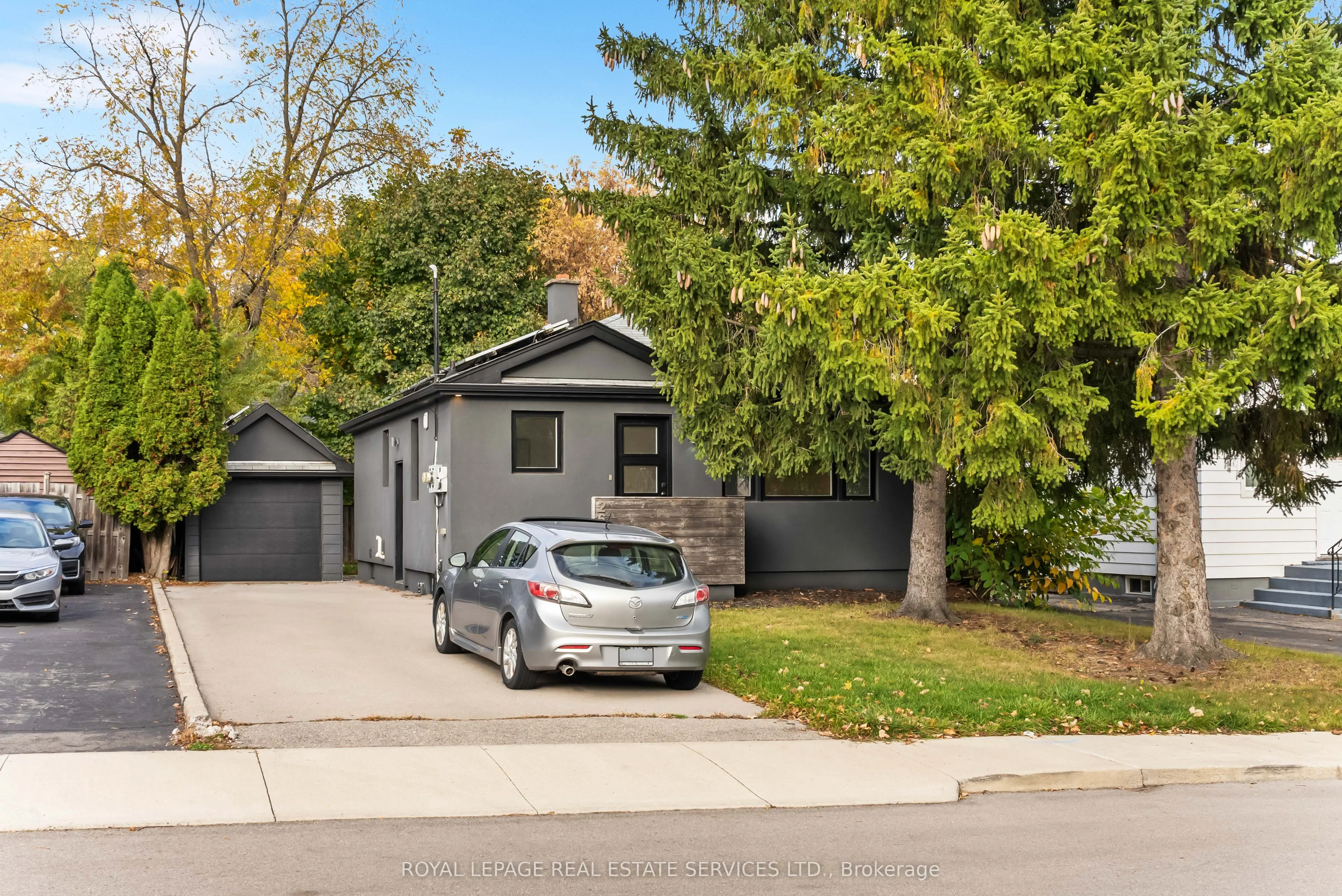 260 West 16th Street