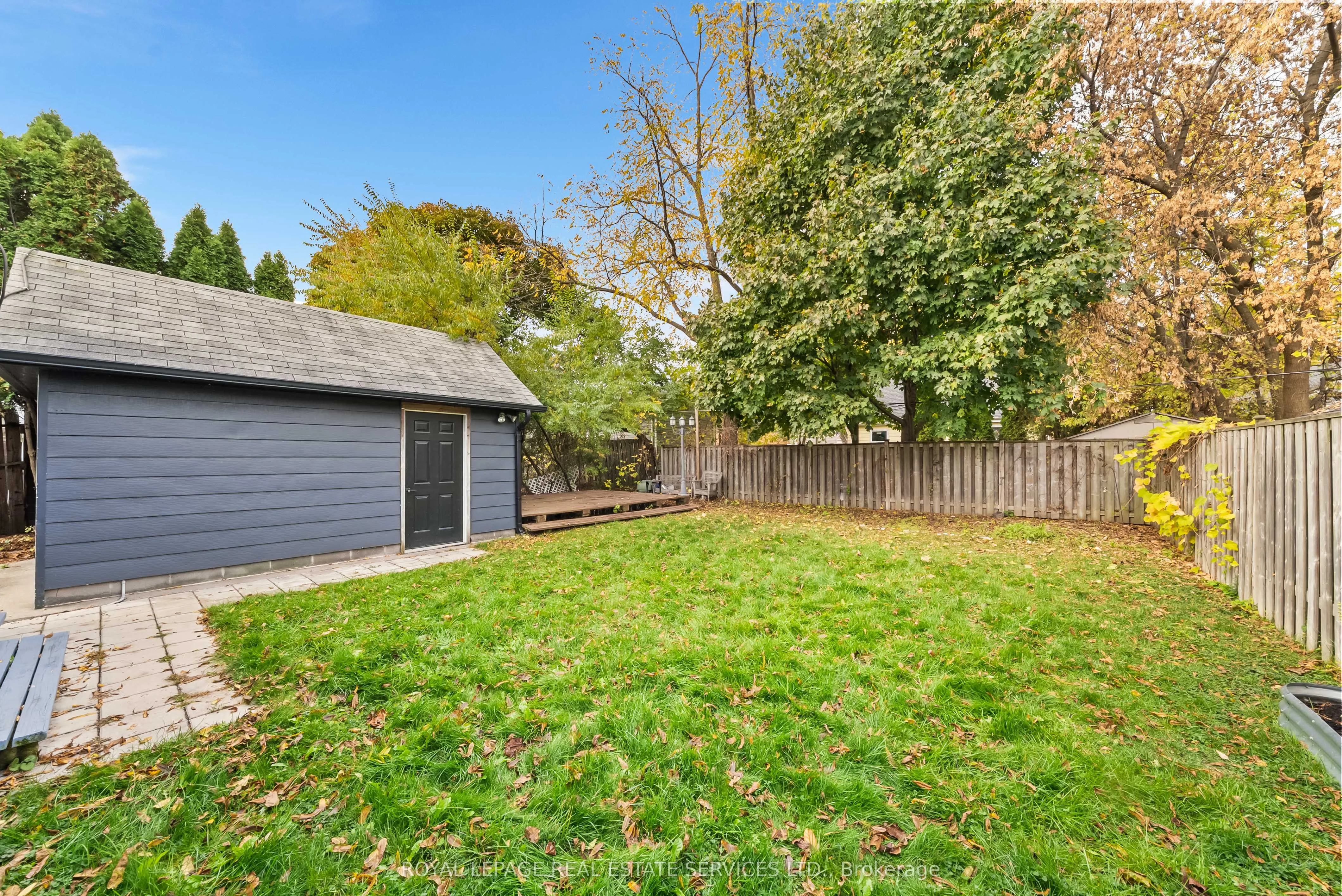 260 West 16th Street