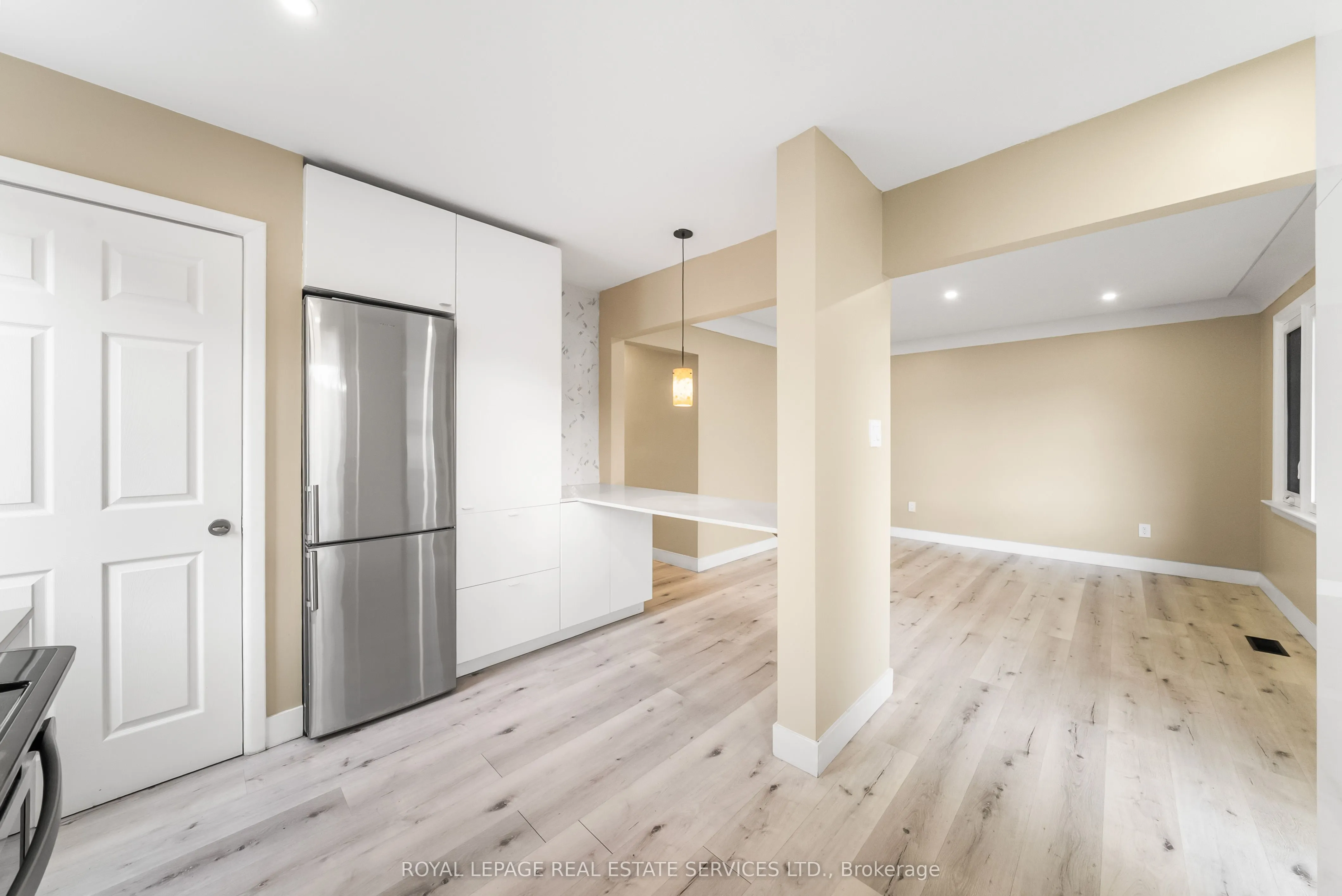 260 West 16th Street