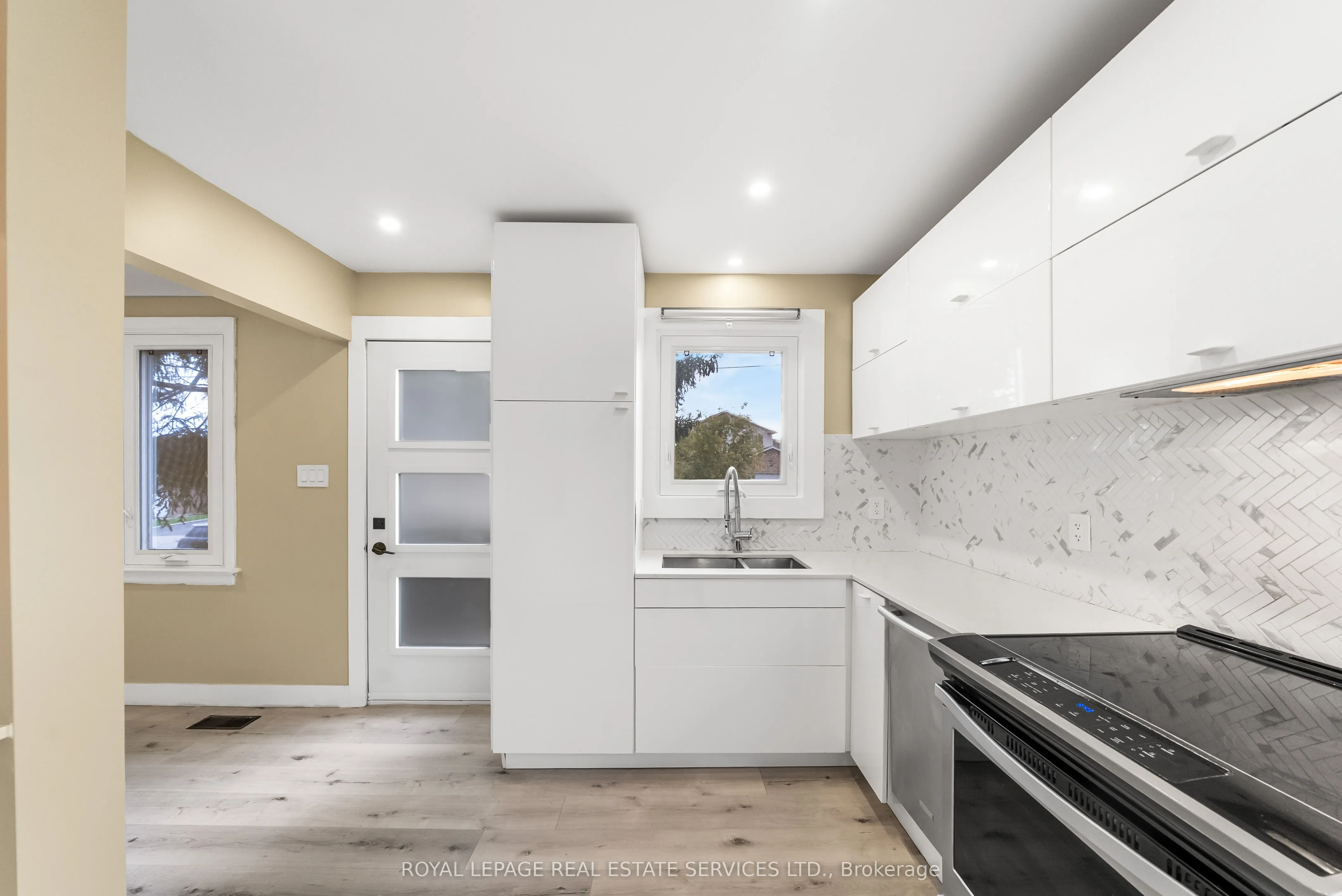 260 West 16th Street