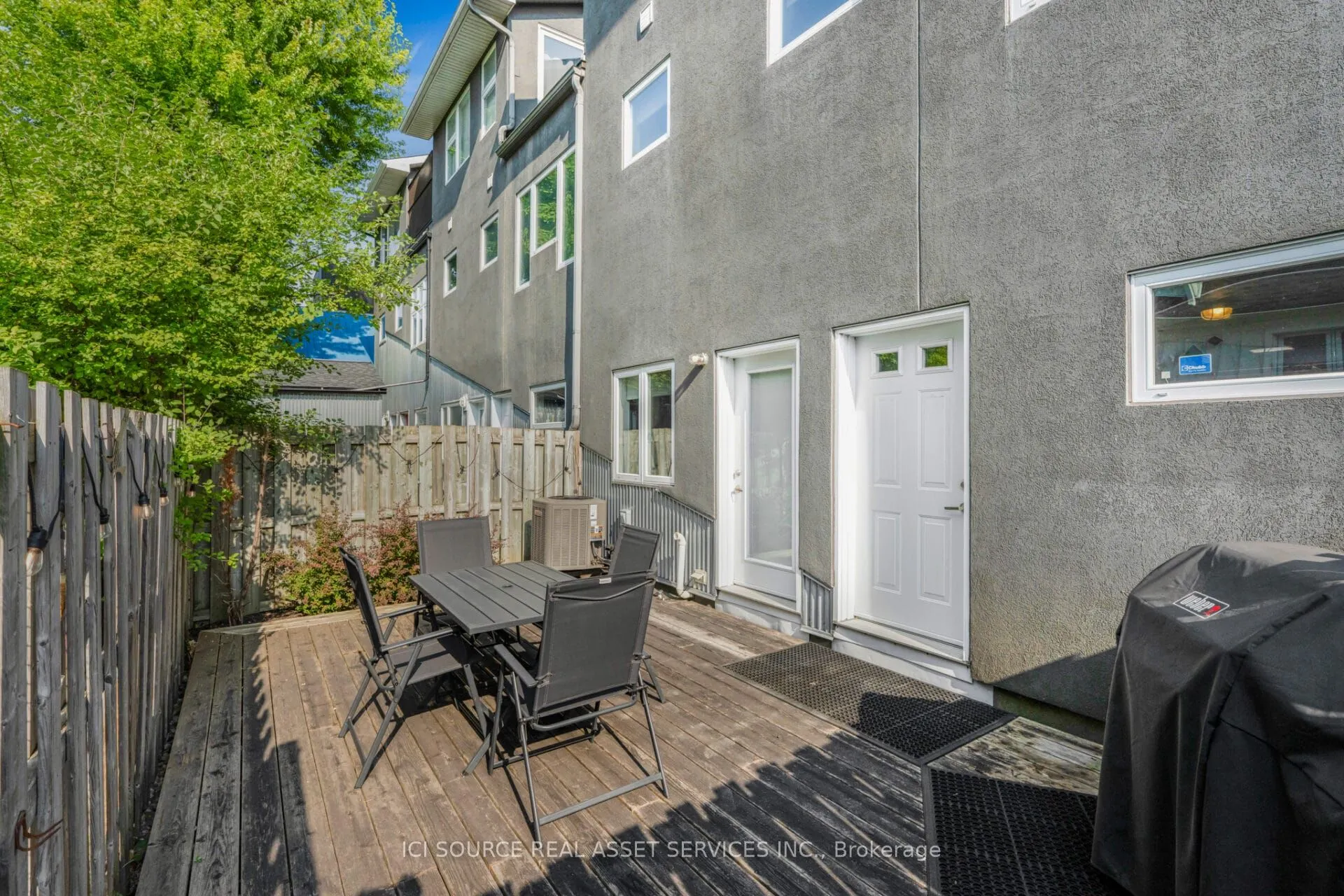 1137 Gladstone Avenue