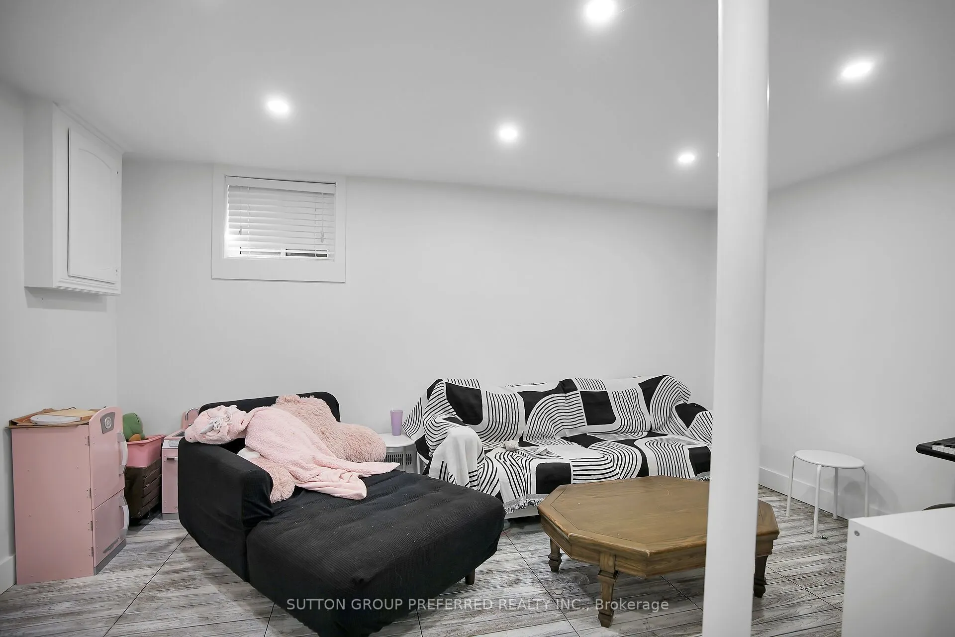 561 PRINCESS Avenue, #4