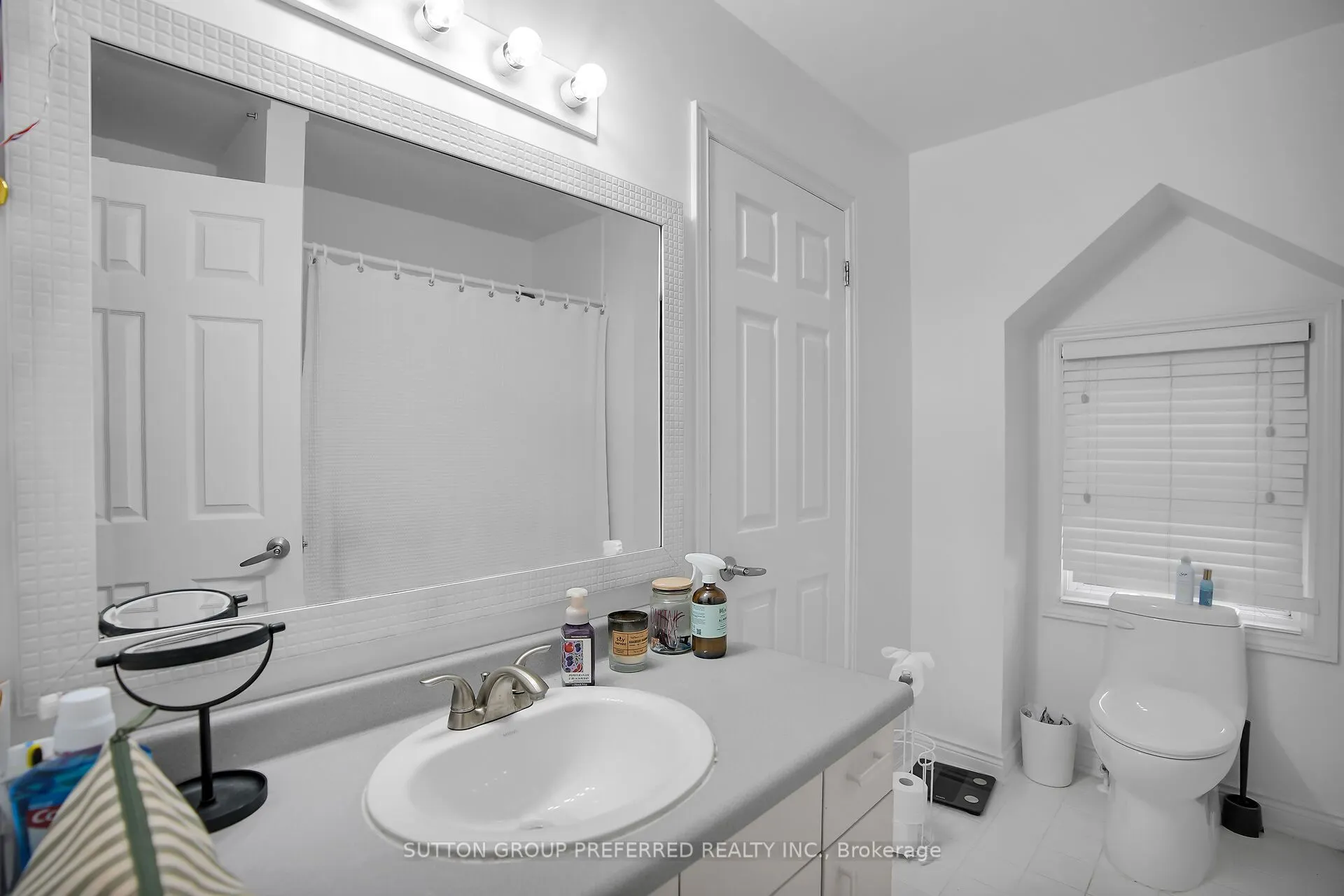 561 PRINCESS Avenue, #4