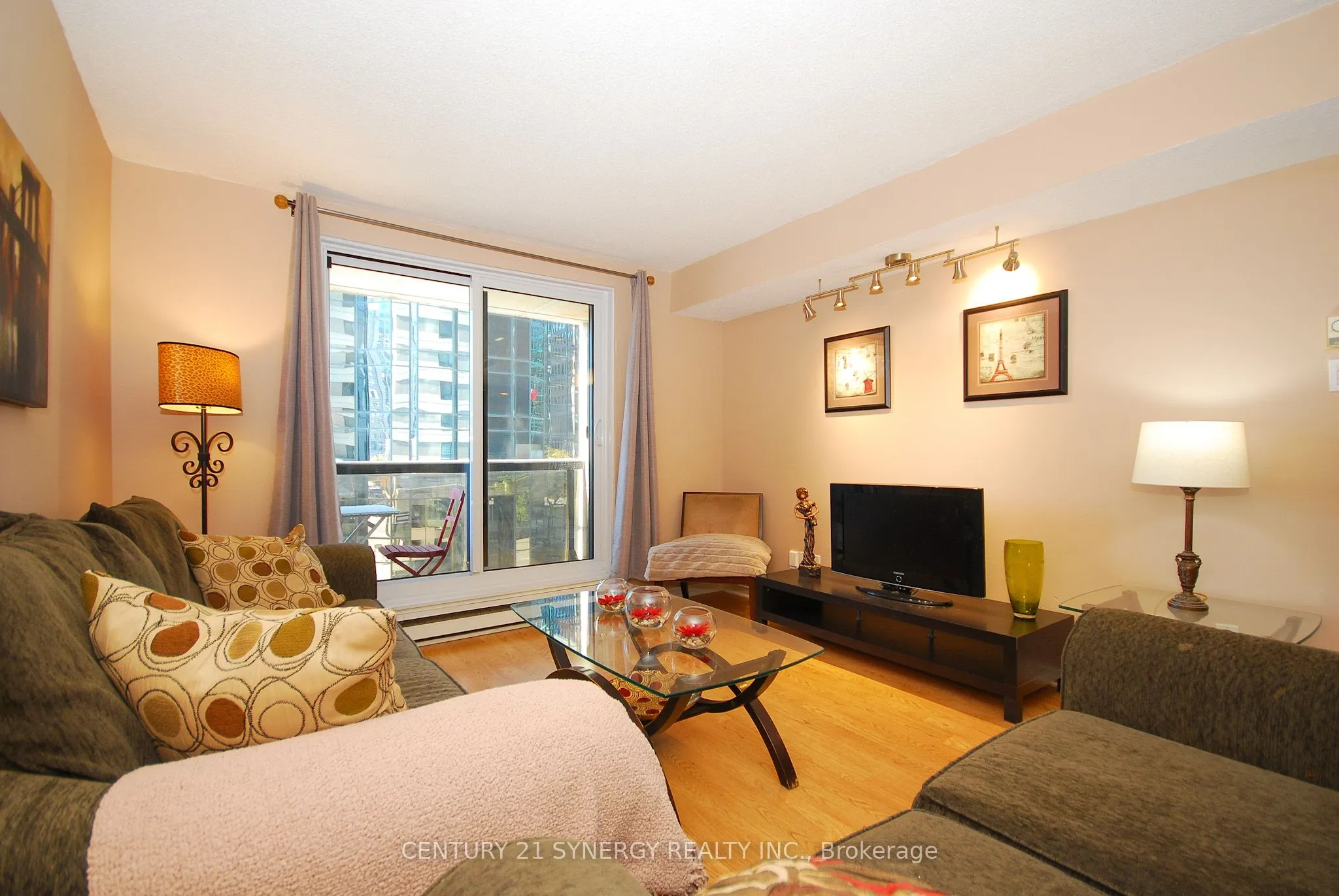 199 Kent Street, #309