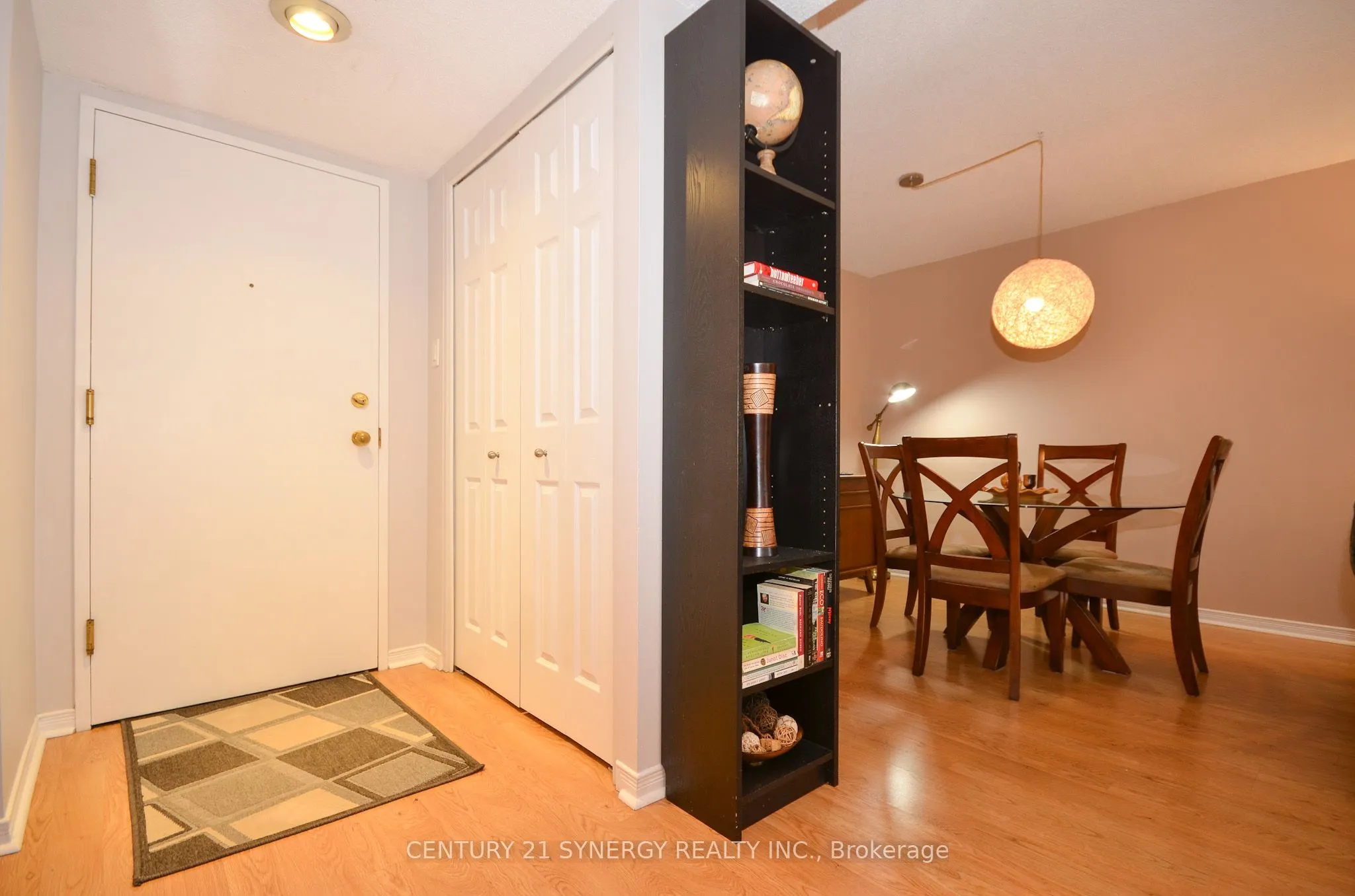 199 Kent Street, #309