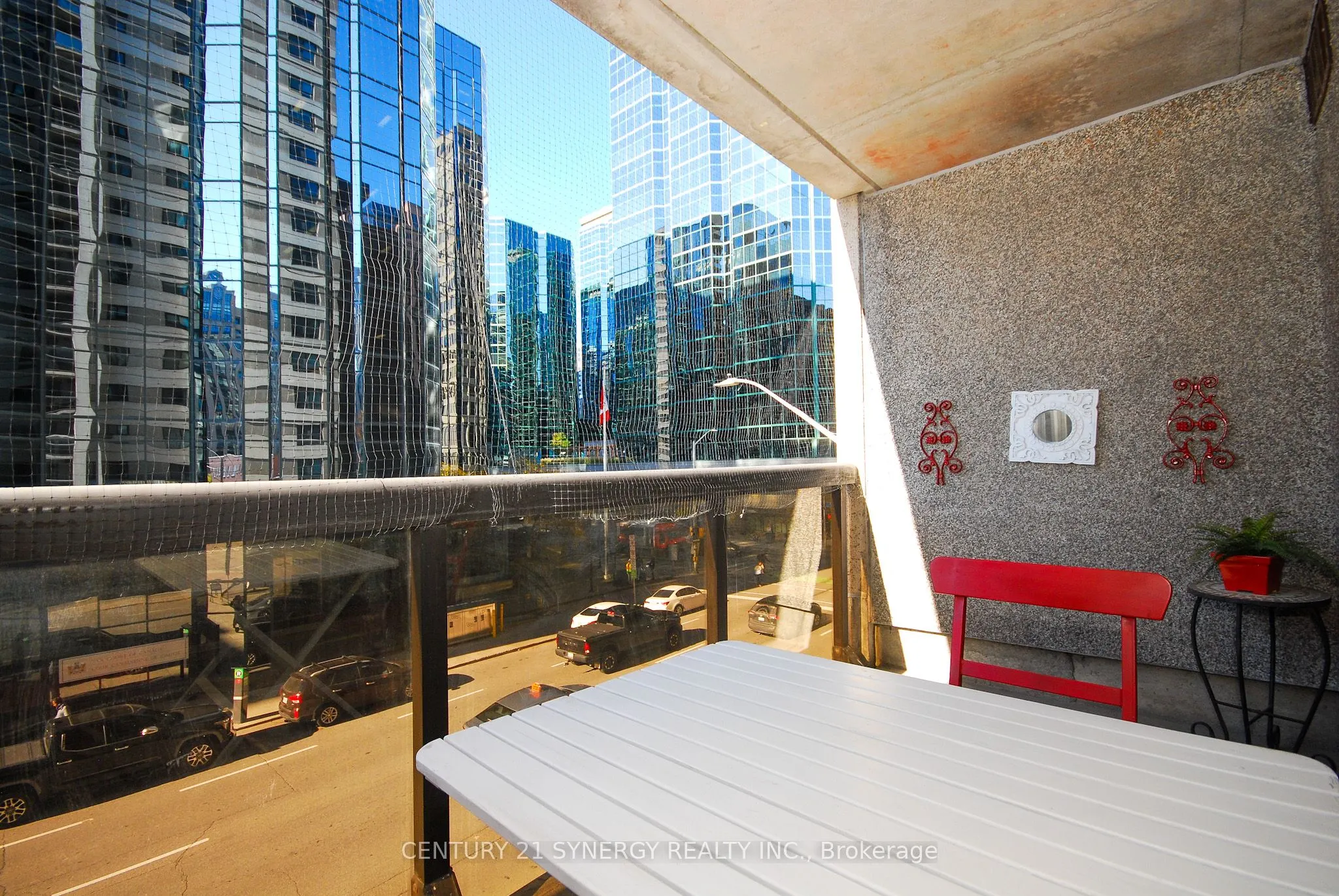 199 Kent Street, #309