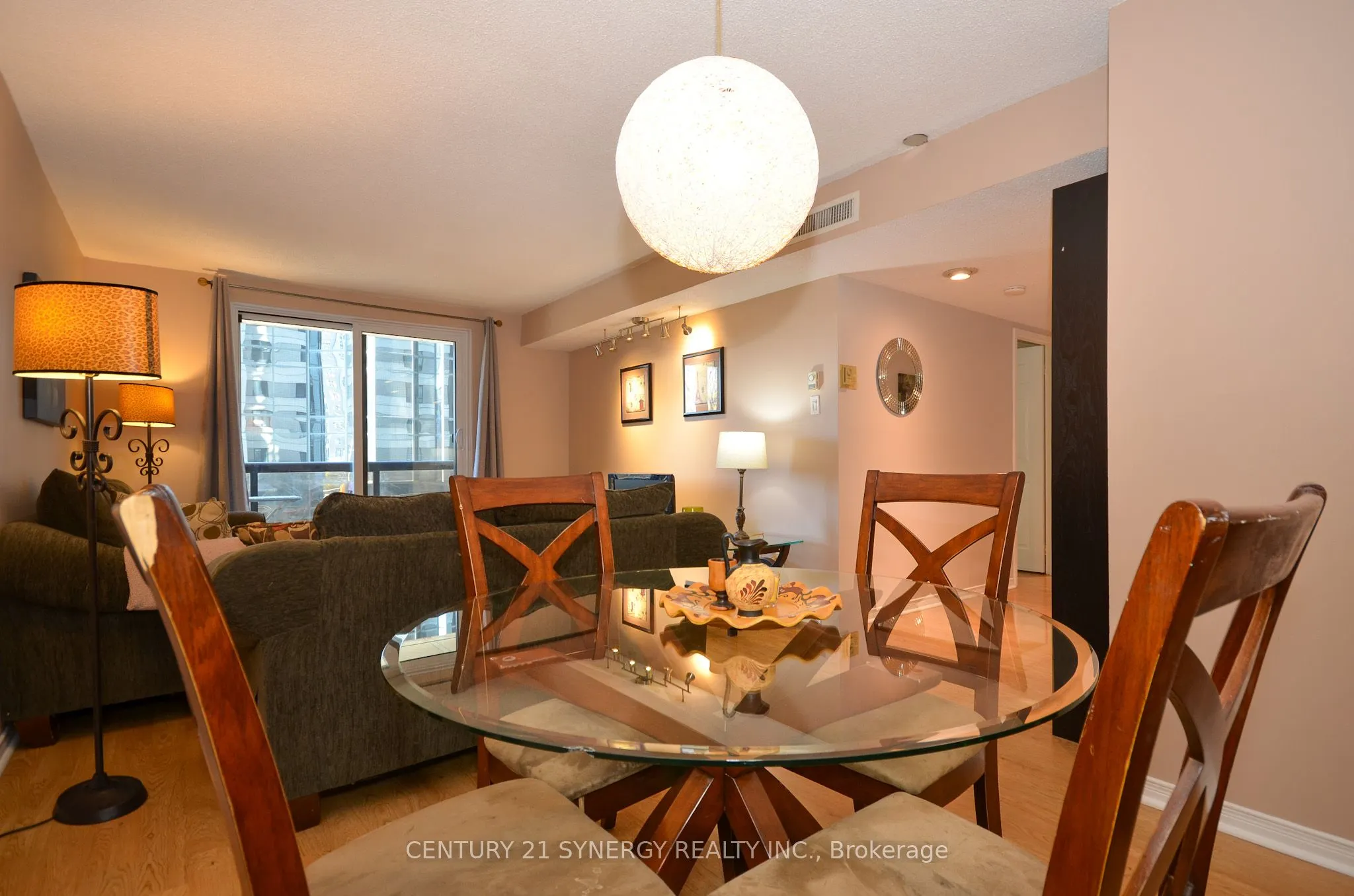 199 Kent Street, #309