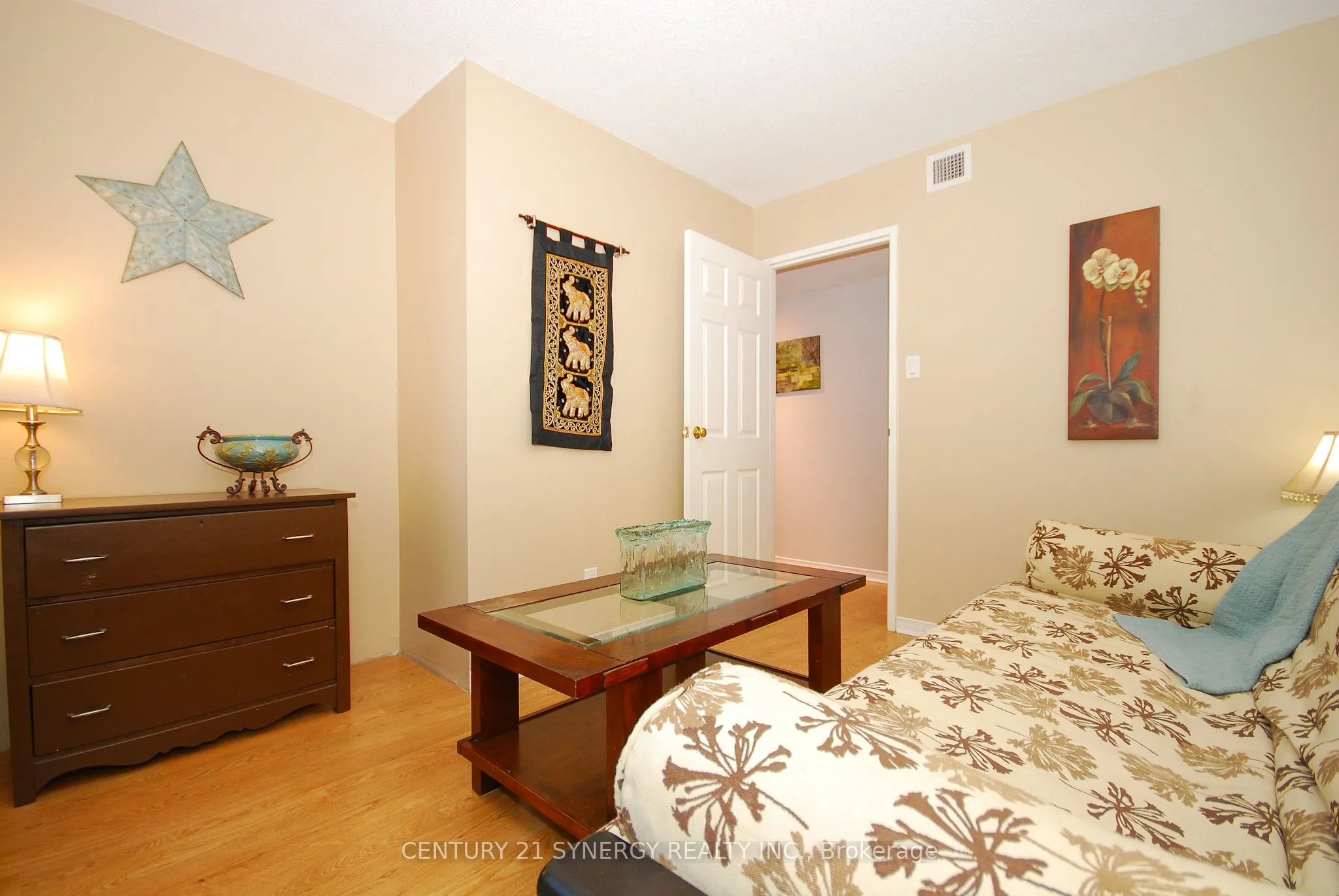 199 Kent Street, #309