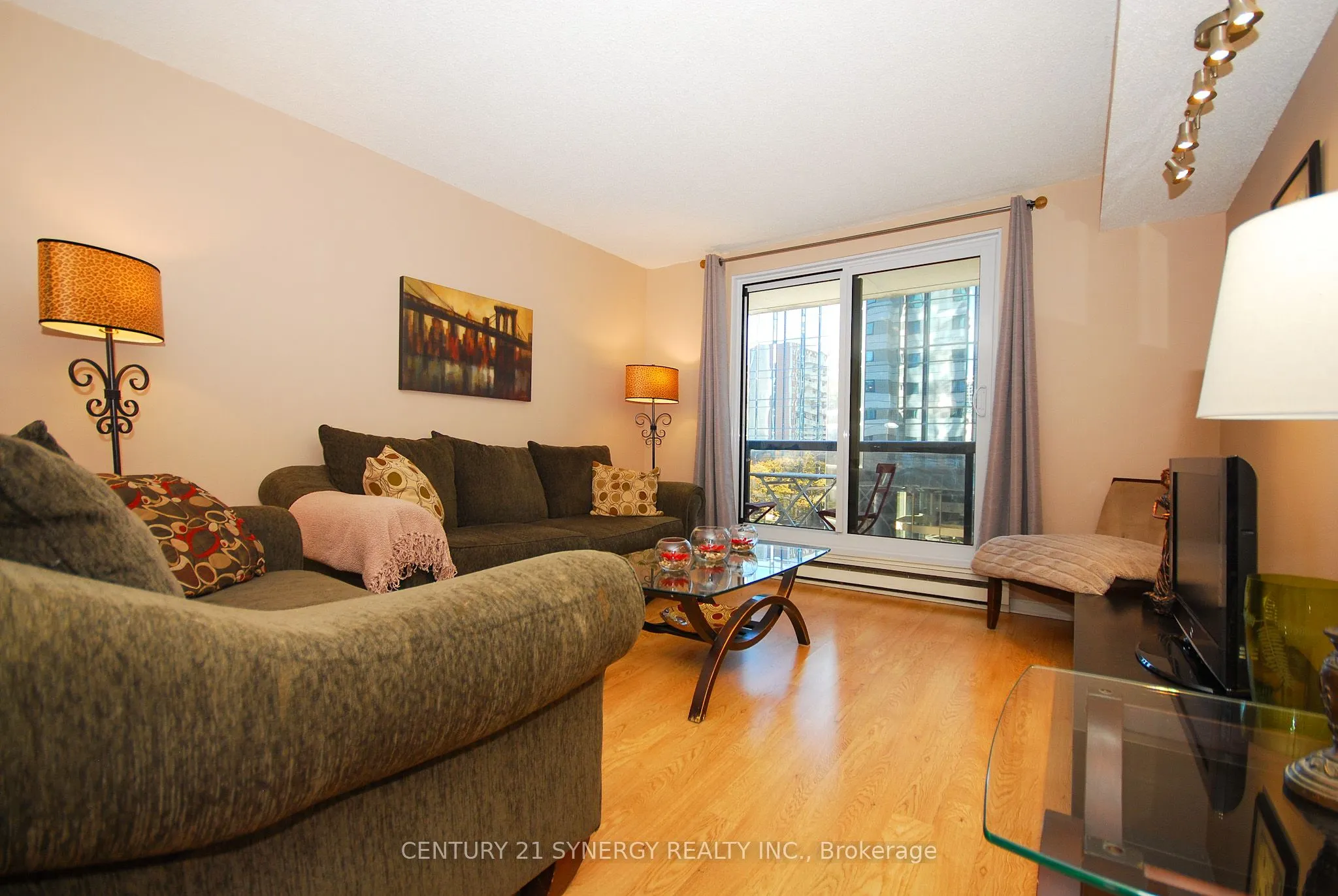 199 Kent Street, #309